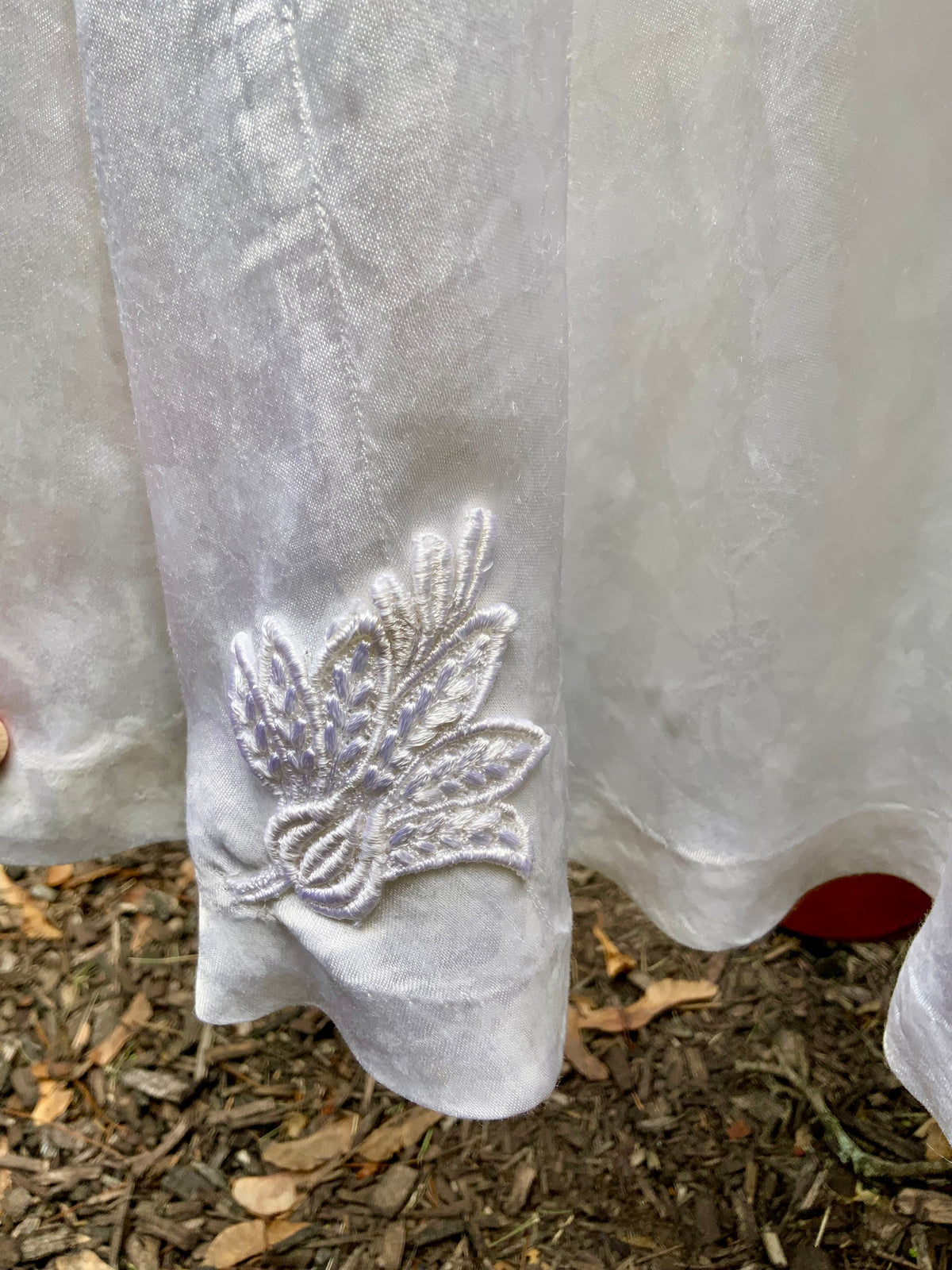 Vintage 1960s 1970s White Floral Jacquard Satin Robe with Pearl Buttons and Lace Appliqués.60R