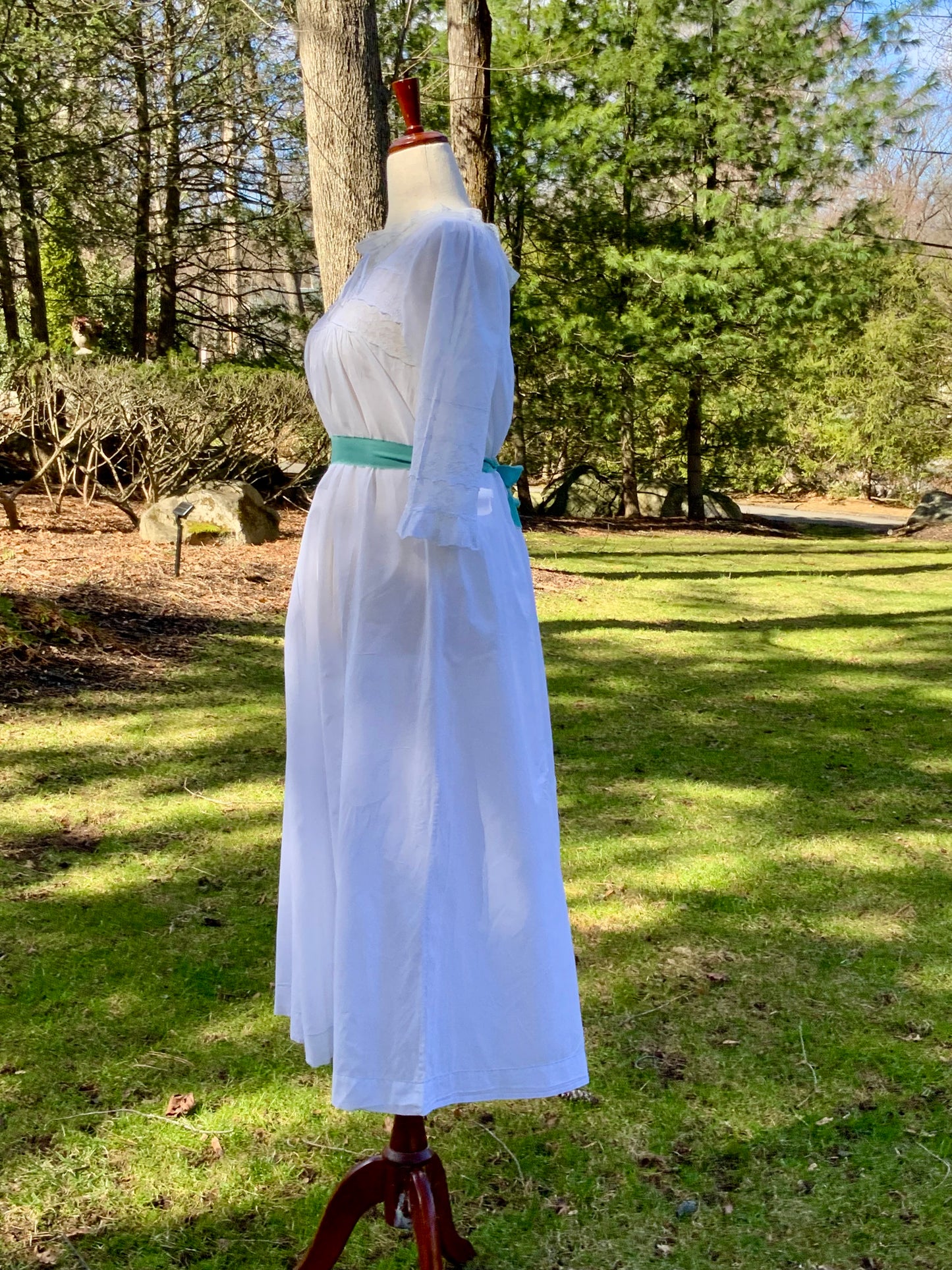 Vintage 1970s Christian Dior Lingerie White Cotton Lace Nightgown Dress | Romantic Edwardian Revival-70Z