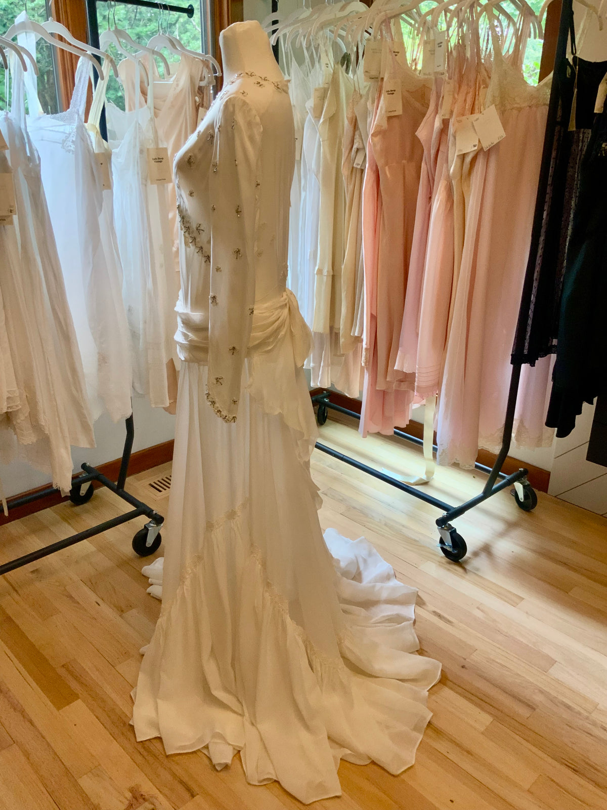 Circa 1940s Ivory Chiffon Wedding Gown with Beaded Shell Motifs and Lace Appliqués.40CH.