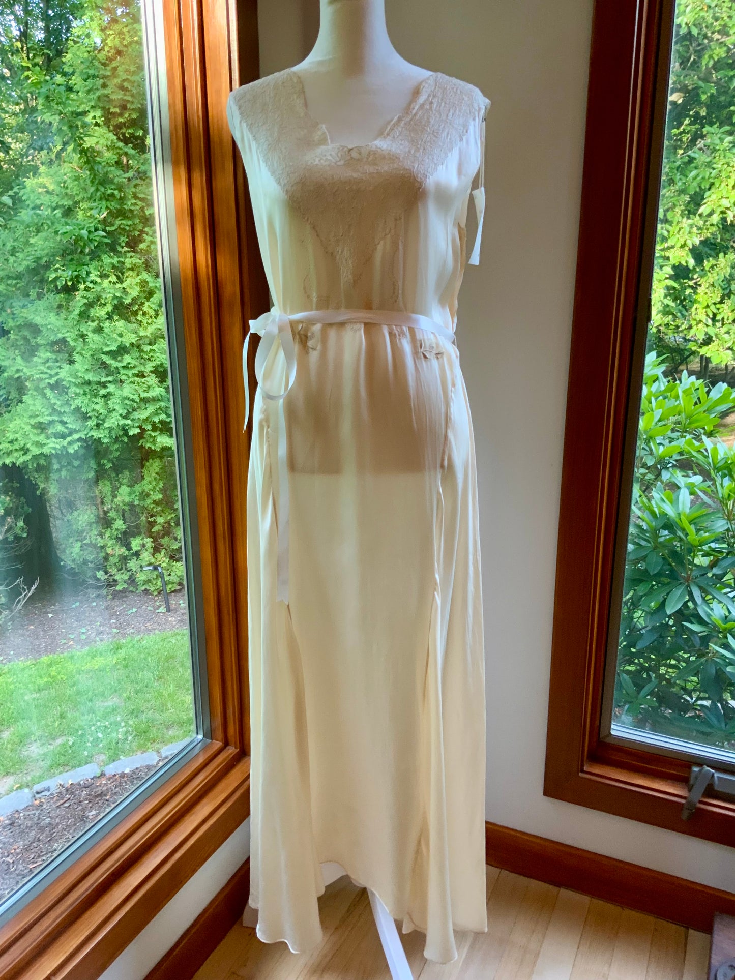 Anita’s Embroidered Pure Silk Nightgown / Slip Dress- 20s - 20R