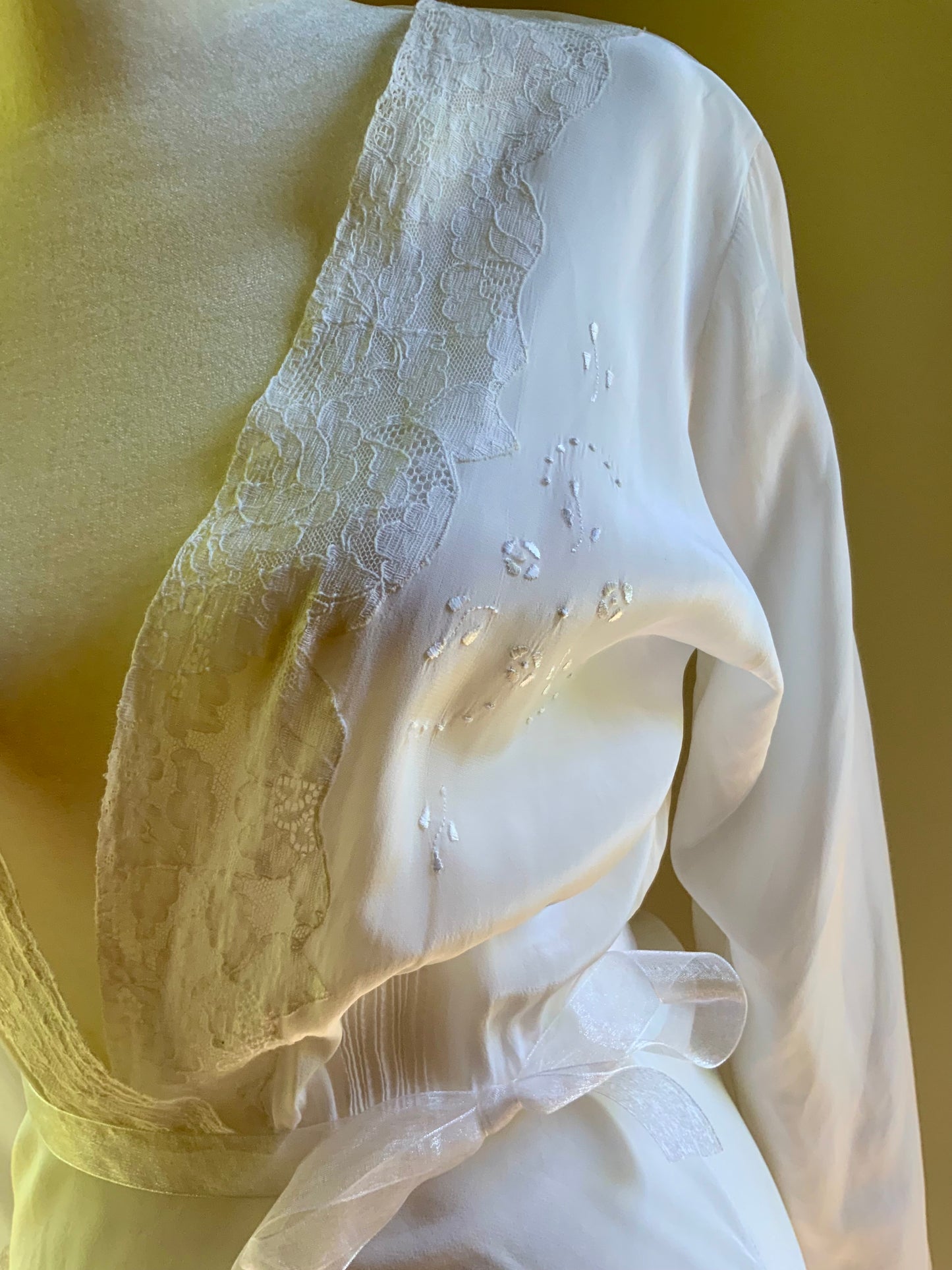 Vintage Ivory Silk Satin Long Sleeve Bridal Gown | Deep V-Neck Lace Maxi Dress-70BD