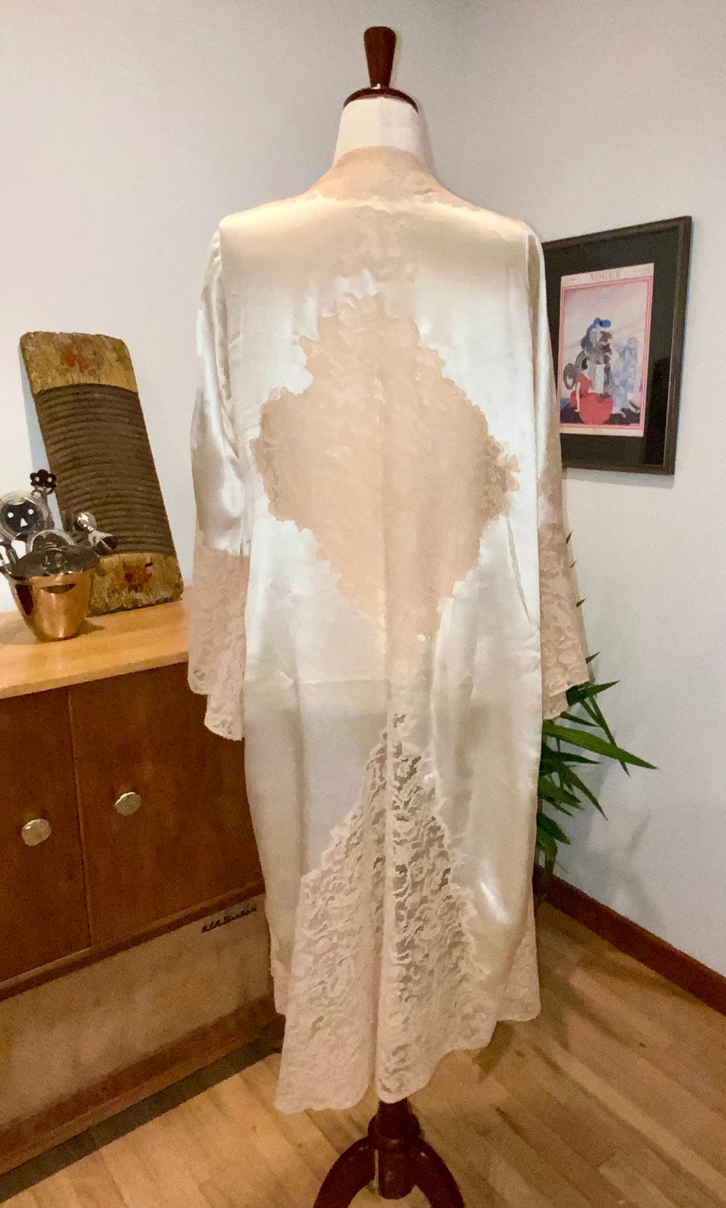1930s Pure Silk & Lace Robe – Ivory Antique Peignoir with Hand – Luxury Vintage - 30AR