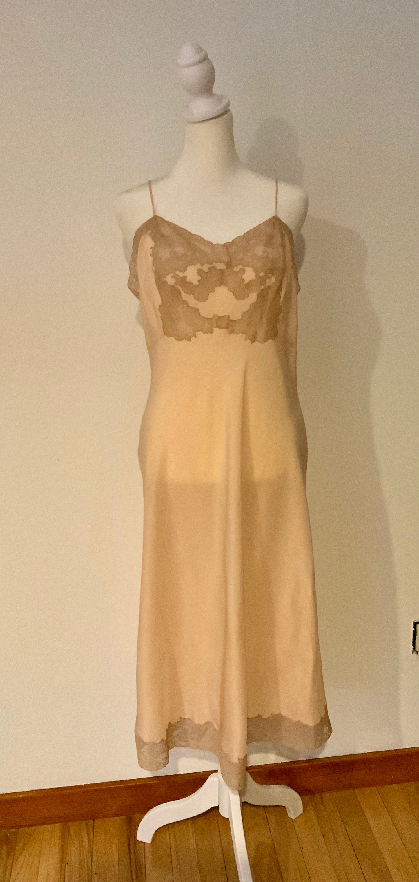 Late 1930s True Silk Peach Slip Dress with Lace Bodice | Bias Cut Antique Lingerie-40AR