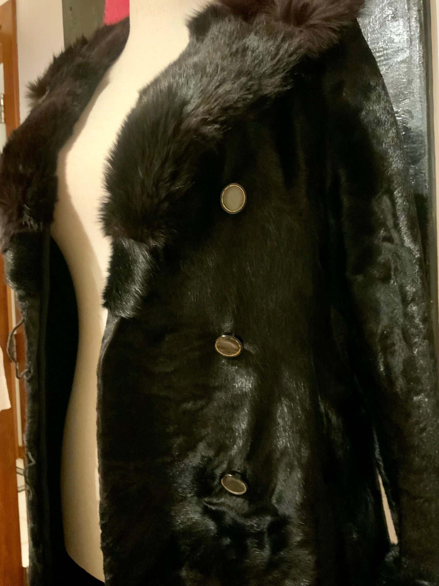 Mid-Century Argentine Pony Skin & Fox Fur Coat | Ayelén Buenos Aires | c. 1960s- 60M