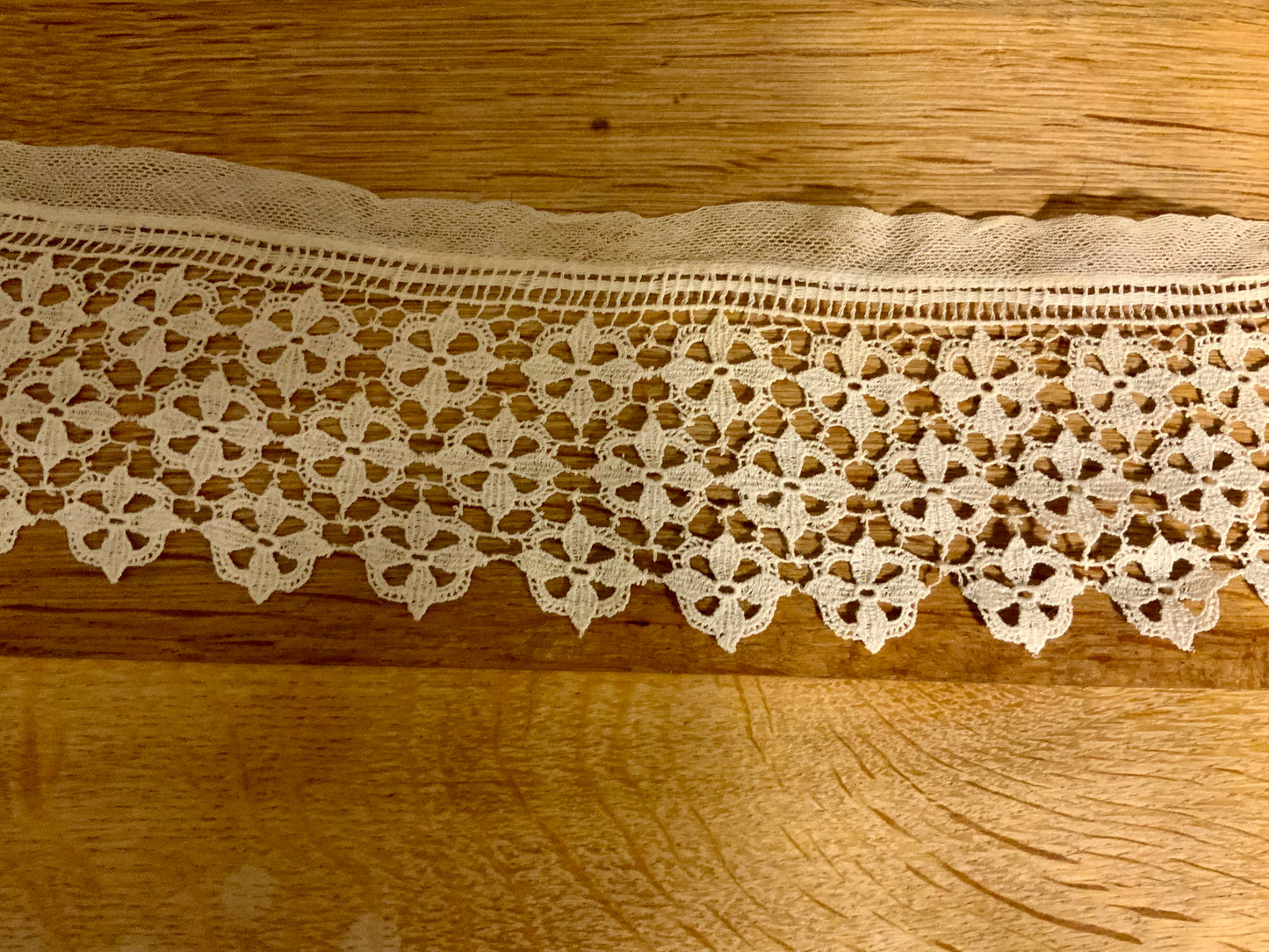 Antique lace collar or trim with delicate floral pattern, ideal for styling, layering, or textile restoration projects.
