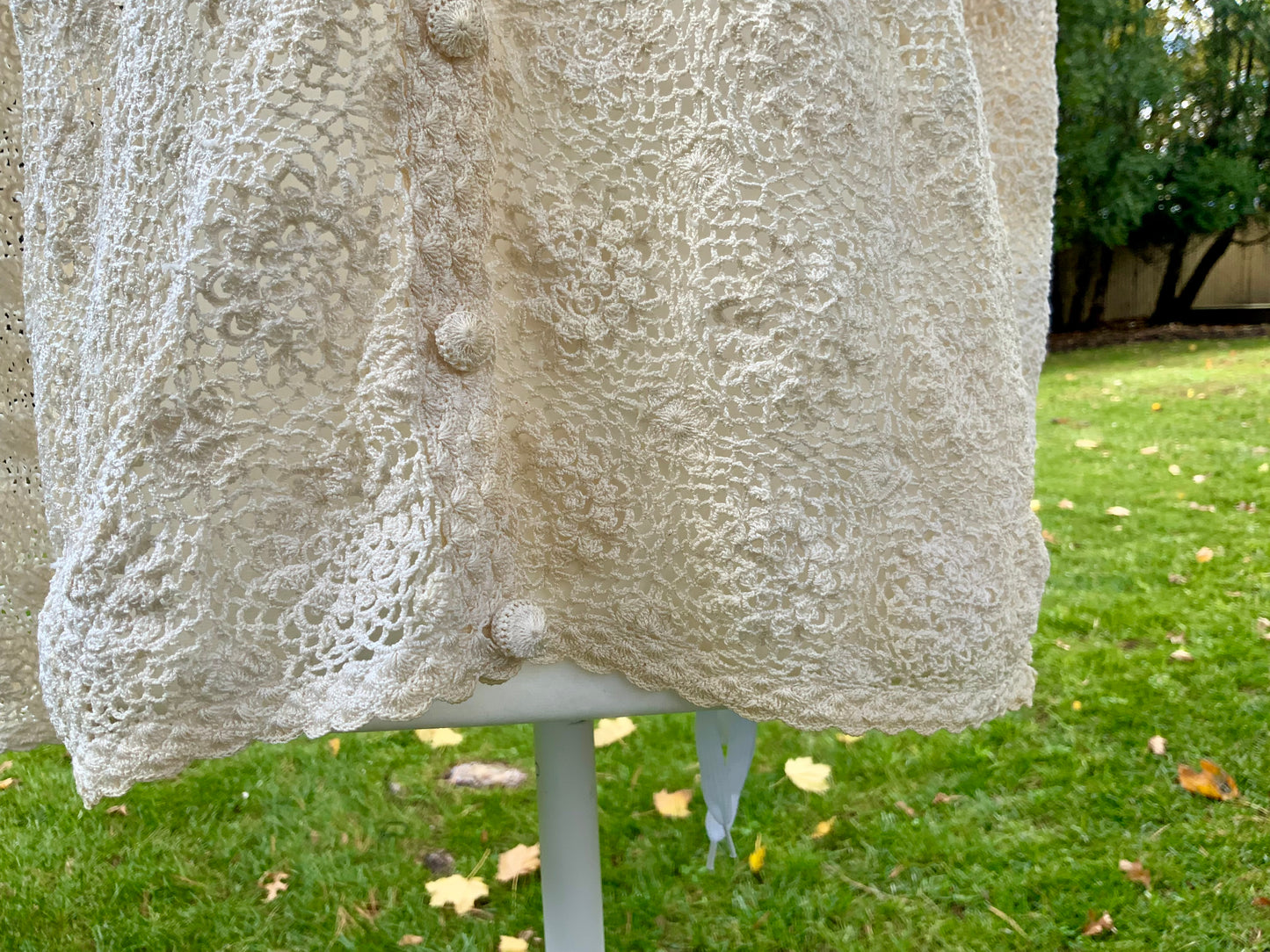 1950s Hand-Crocheted Ivory Lace Cardigan - 50BD