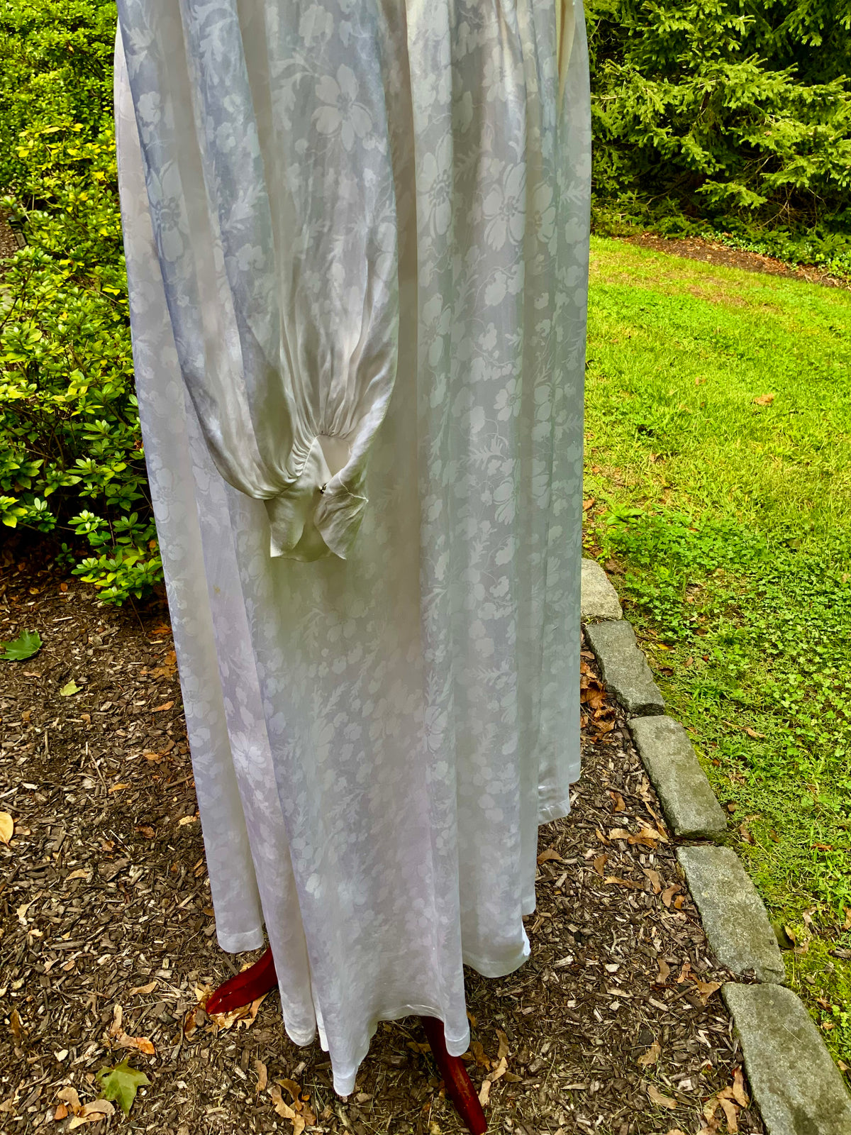 Vintage 1960s 1970s White Floral Jacquard Satin Robe with Pearl Buttons and Lace Appliqués.60R