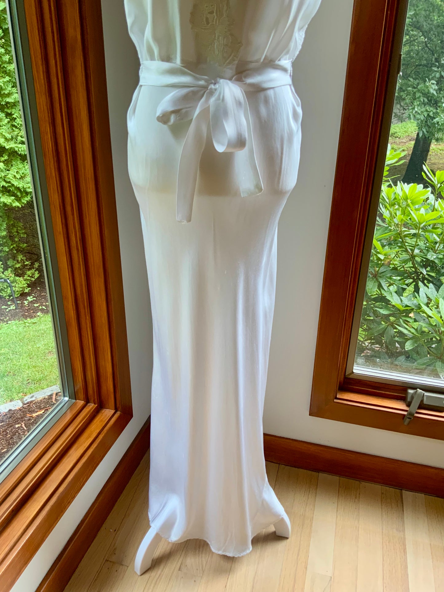 1930s Bridal Boudoir Gown | White Silk Satin Bias Cut Nightgown | Embroidered Lace Bodice | Old Hollywood Lingerie-30DH