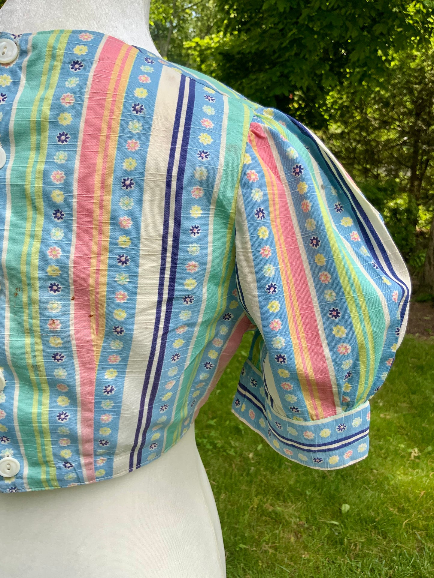 Rare 1930s Floral Stripe Button Back Blouse | Puff Sleeve Crop Top-30CZ