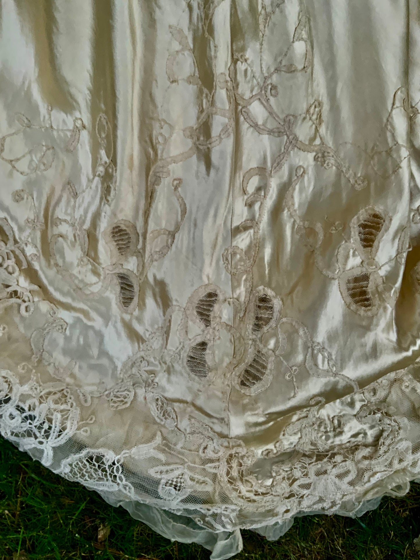 Victorian Silk Wedding Gown - 1890 - VI8