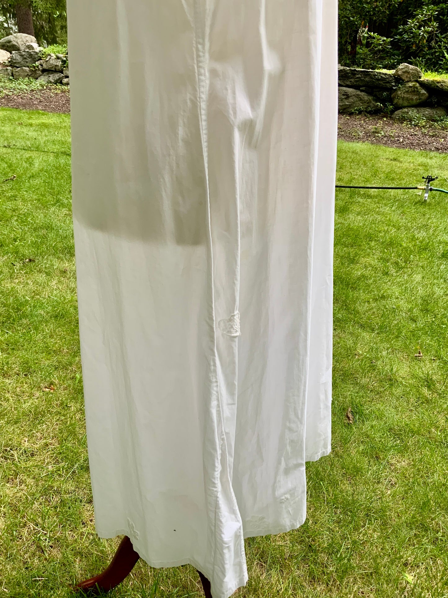 Late Edwardian White Cotton Nightgown. Antique Embroidered Cutwork Dress. Circa 1910s.ED100