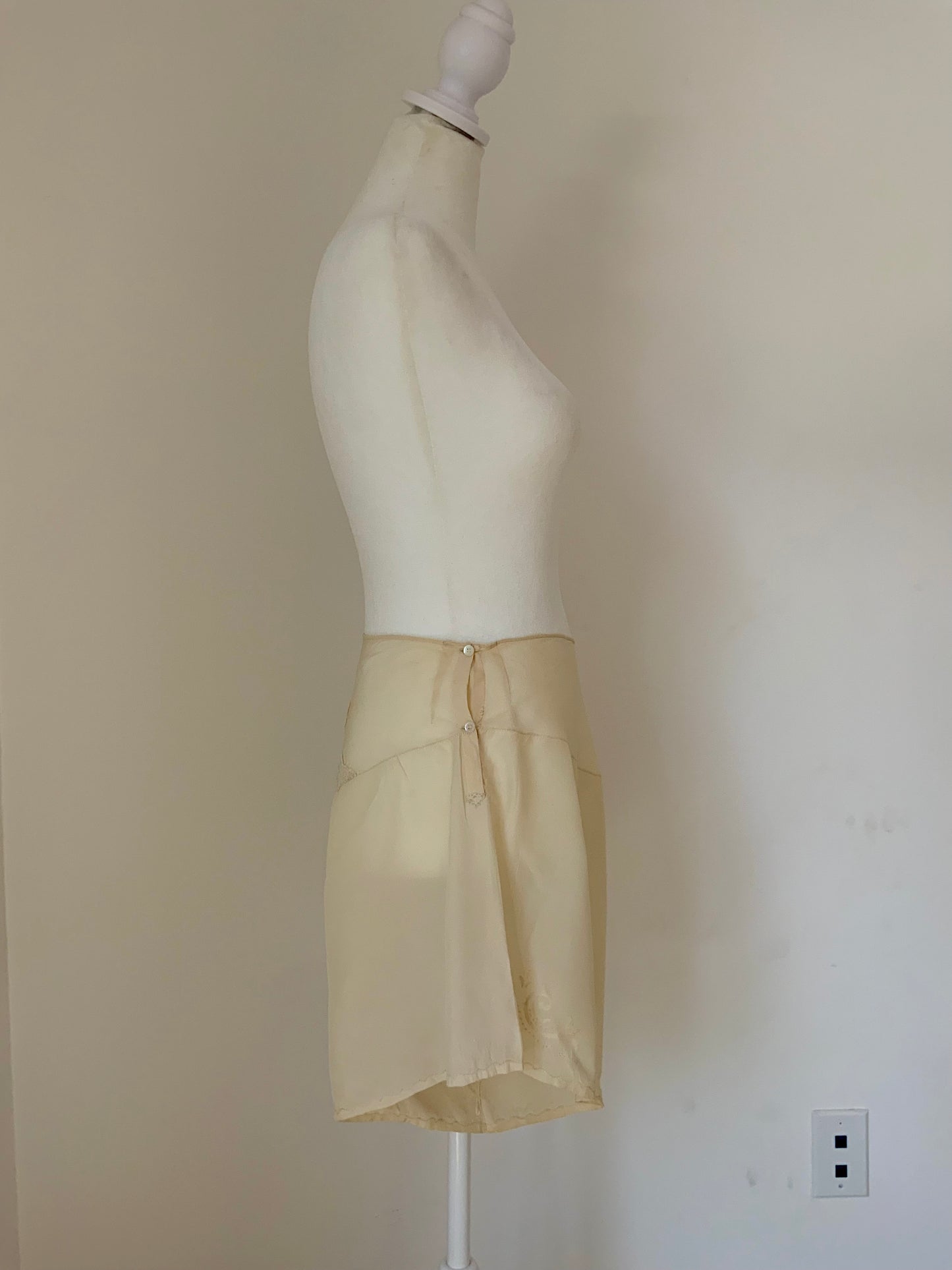 Antique 1920s Ivory Silk Tap Pants | Hand Dyed | Lace Appliqué Restoration | French Boudoir Lingerie-20AN