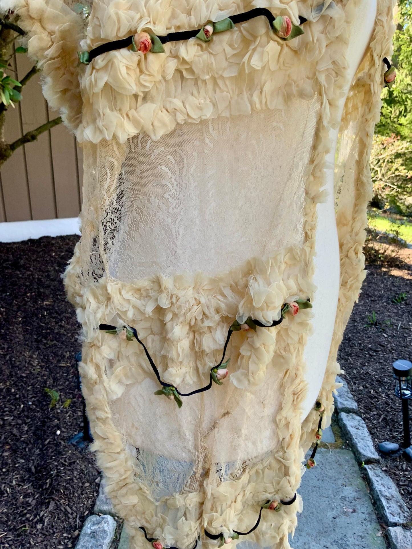 Rare Antique Edwardian Lace & Chiffon Ruffle Scarf Shawl w/ Ribbon Rosettes – Iconic -VI1734j