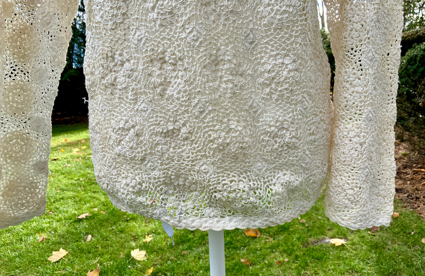 1950s Hand-Crocheted Ivory Lace Cardigan - 50BD