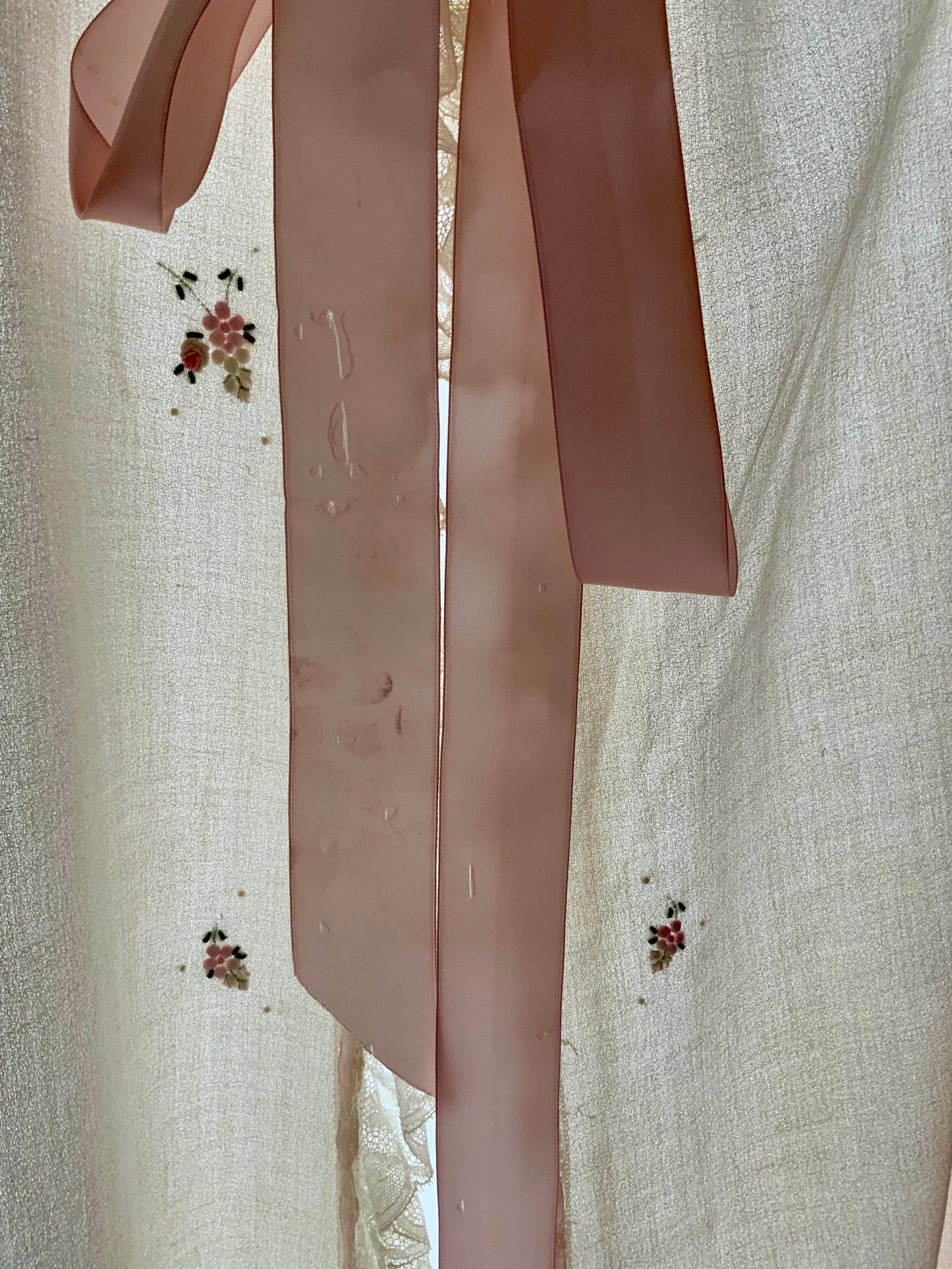 1950s Vintage Nylon Crepe Peignoir Robe Lace Ribbon Embroidered Boudoir Lingerie-50BF