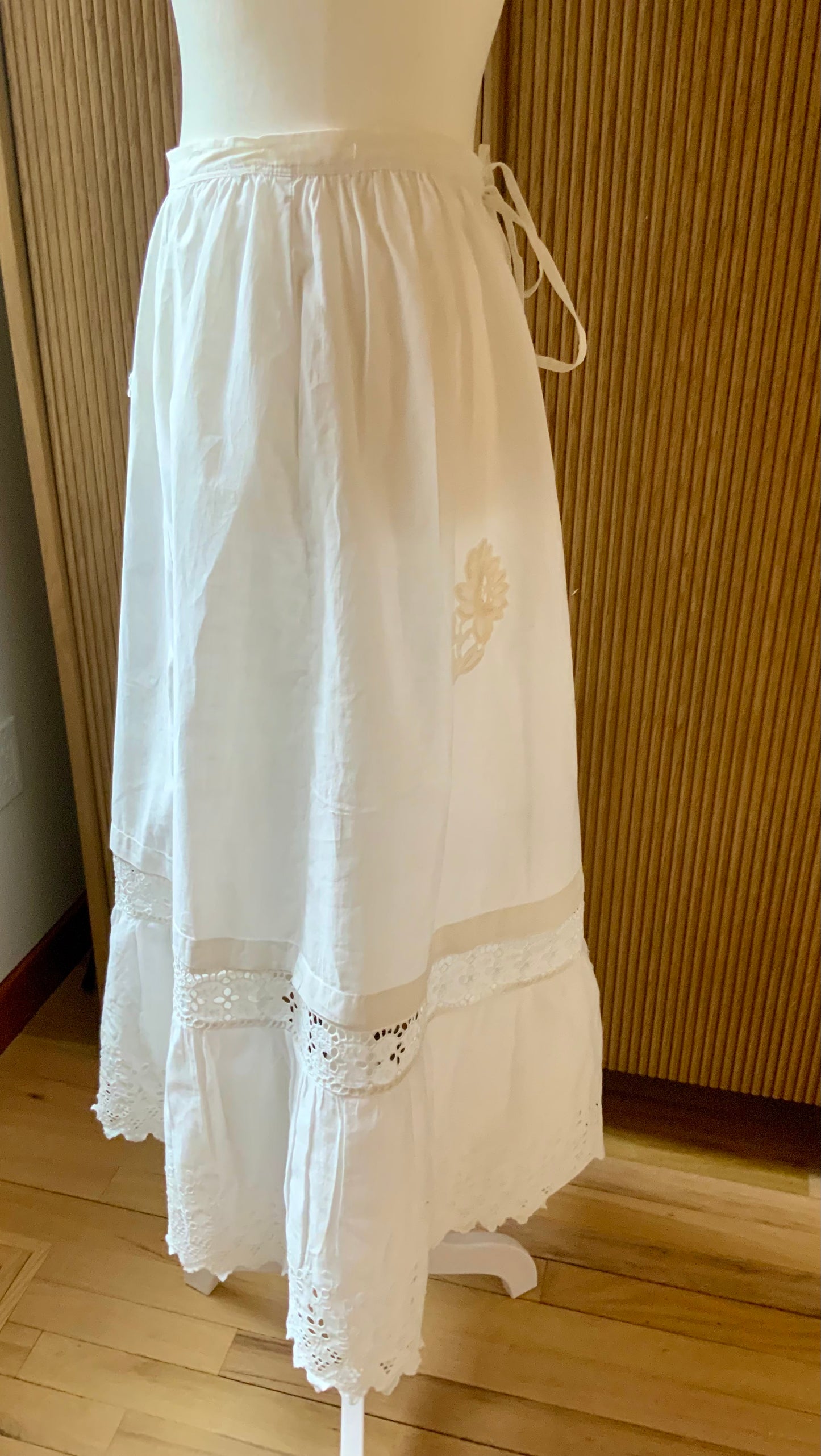 Edwardian White Cotton Petticoat Skirt with Lace Trim | Antique 1910s Tiered Underskirt | Hand Restored-ED76