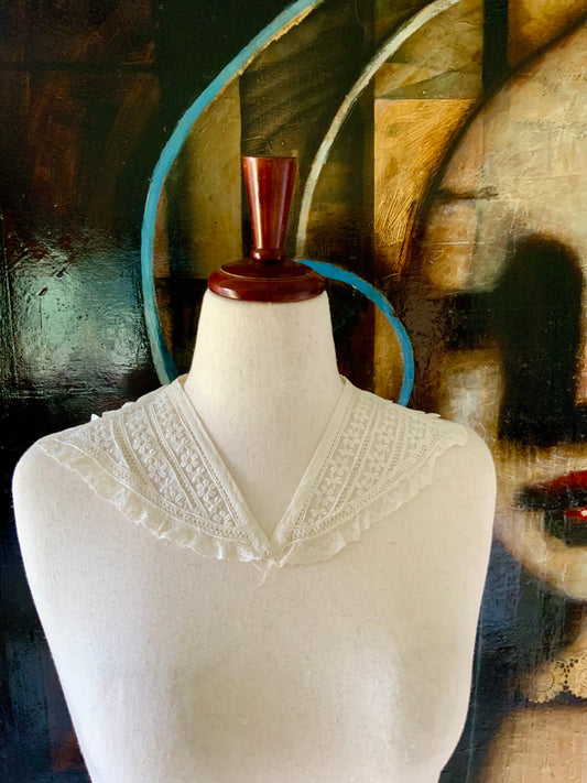 Antique Edwardian Embroidered Cotton Lace Collar – Sailor V Neck Floral Eyelet Trim Detachable Collar