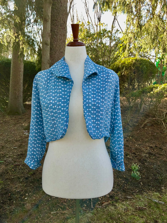 Vintage 1940s Dragonfly Print Rayon Cropped Jacket – Novelty Print Blue Lounge Bolero – Mid Century Resort Wear-40R