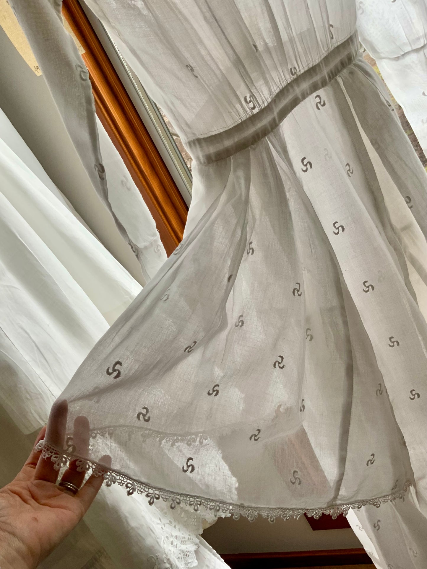 Edwardian Lingerie Dress 1915–1925 Sheer Embroidered Cotton with Lace Detail-ED73