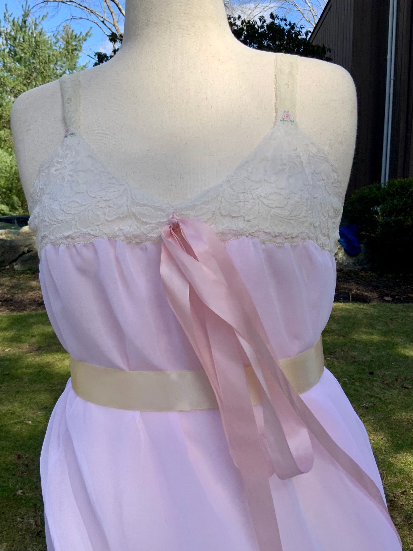 1970s Sheer Pink Nylon Nightgown with Floral Lace Appliqué Bodice & Double Layer – Romantic Lingerie Dress-70B