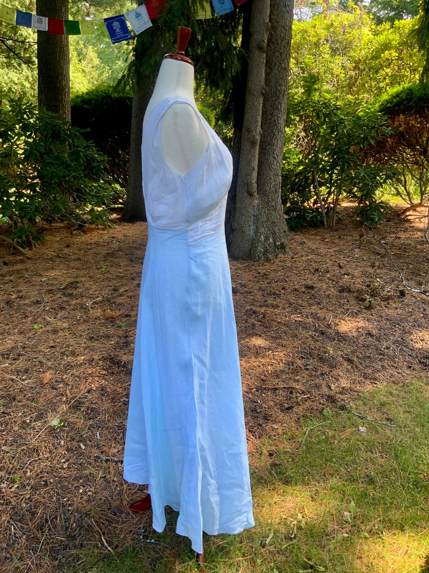 Rare Late 1930s Blue & White Cotton Dress | Embroidered Pintucked Bodice | Bias Cut | Romantic Cottage Dress | Old Hollywood-20AI