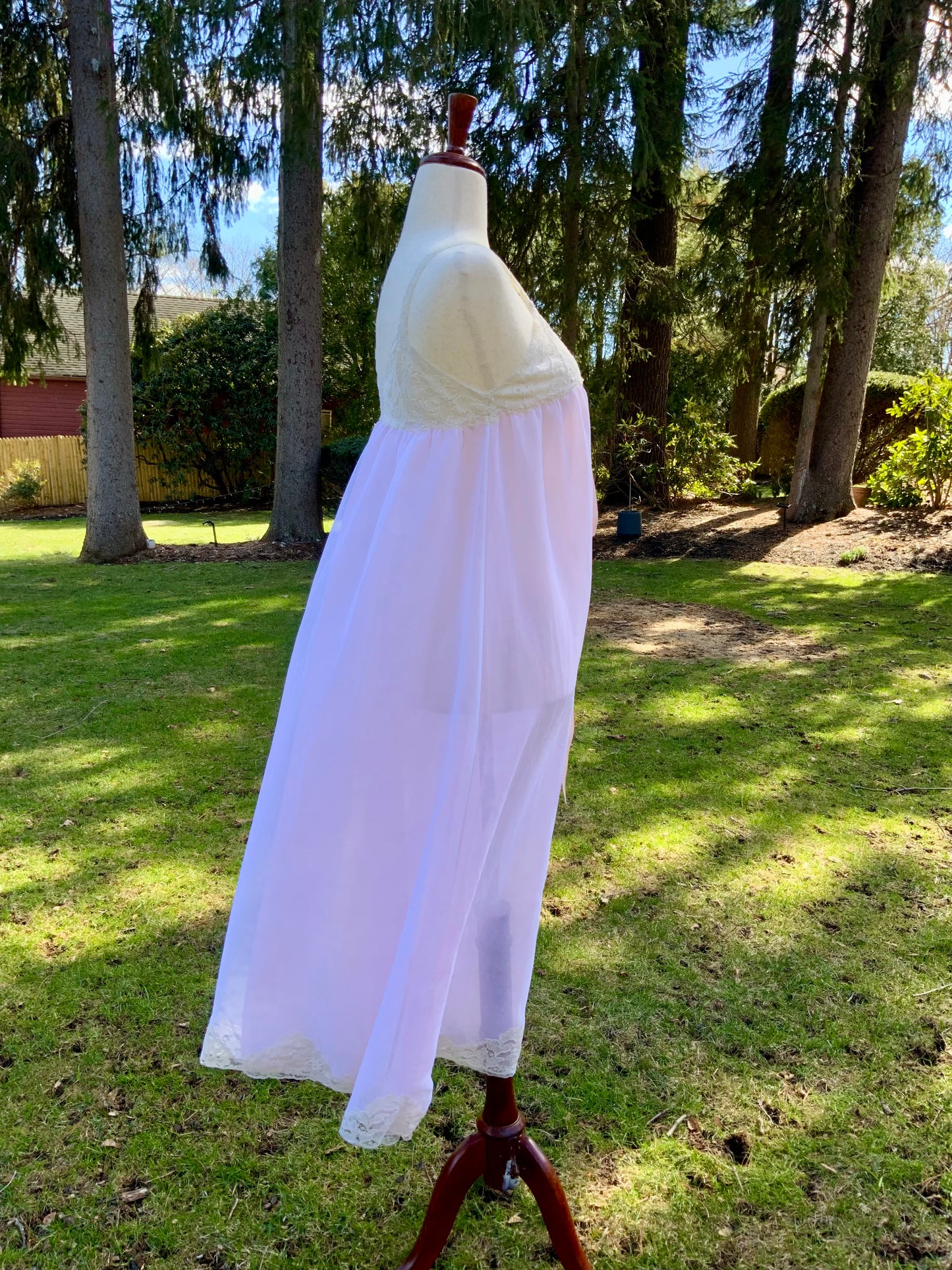 1970s Sheer Pink Nylon Nightgown with Floral Lace Appliqué Bodice & Double Layer – Romantic Lingerie Dress-70B