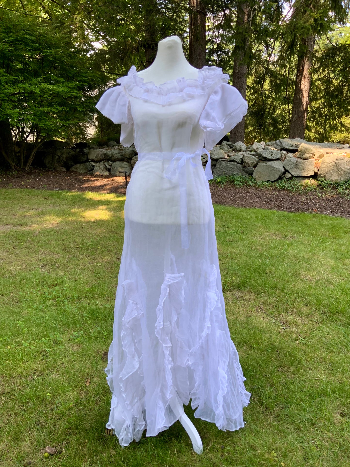Rare 1930s White Organza Evening Gown.Ethereal Ruffle Hem Formal Dress. Romantic Bridal Gown-30DO