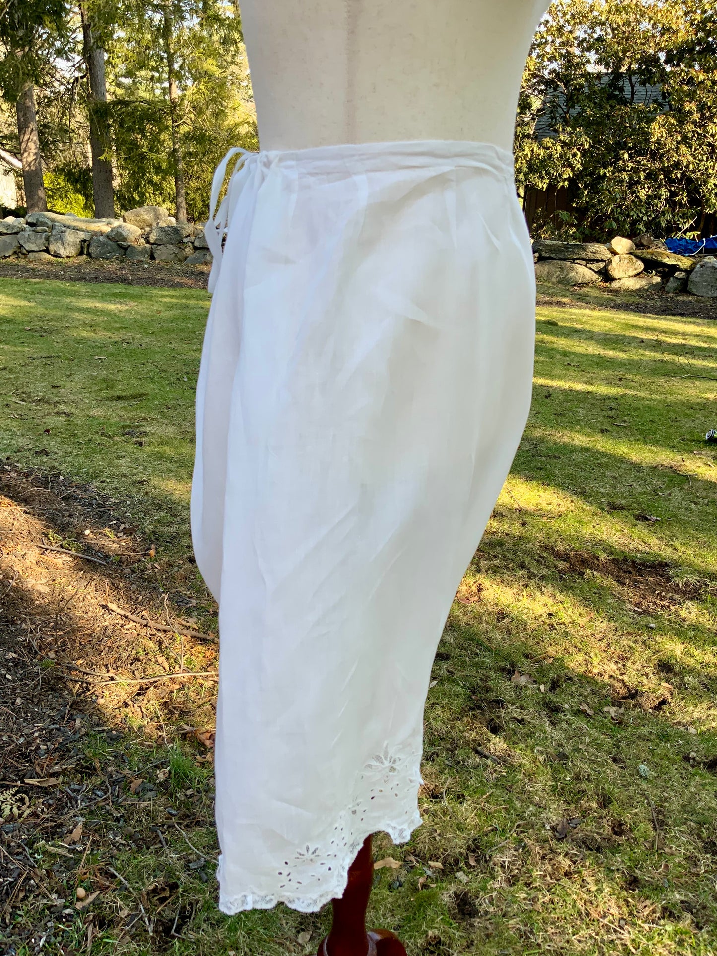 Antique Edwardian Split Drawers Bloomers – White Cotton Lingerie Pants with Hand Embroidery & Lace Hem – Early 1900s-ED71