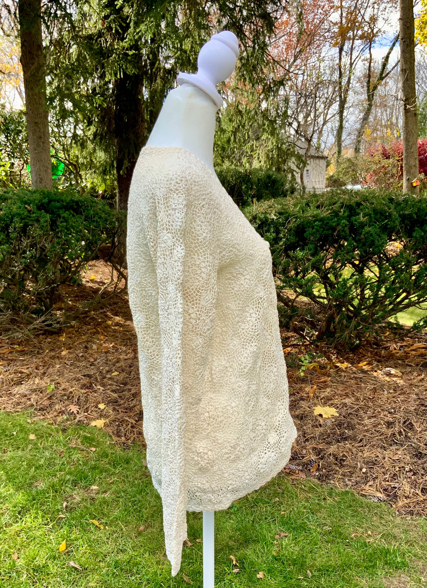 1950s Hand-Crocheted Ivory Lace Cardigan - 50BD