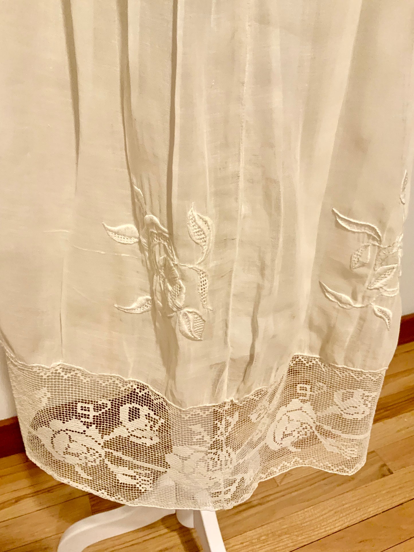 Edwardian Tea Dress in with Handmade Lace & Embroidery | c.1905–1915 - ED30