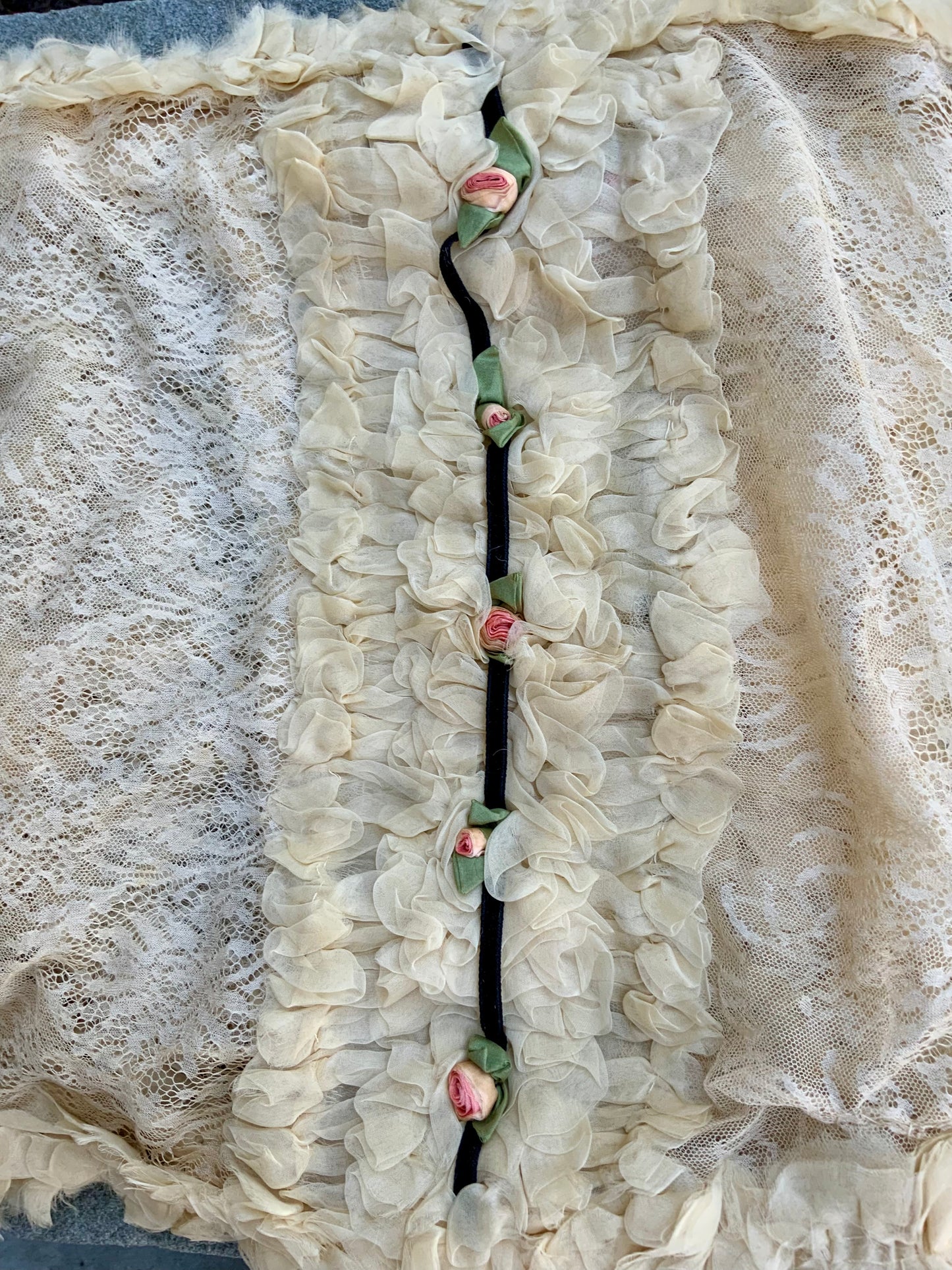 Rare Antique Edwardian Lace & Chiffon Ruffle Scarf Shawl w/ Ribbon Rosettes – Iconic -VI1734j