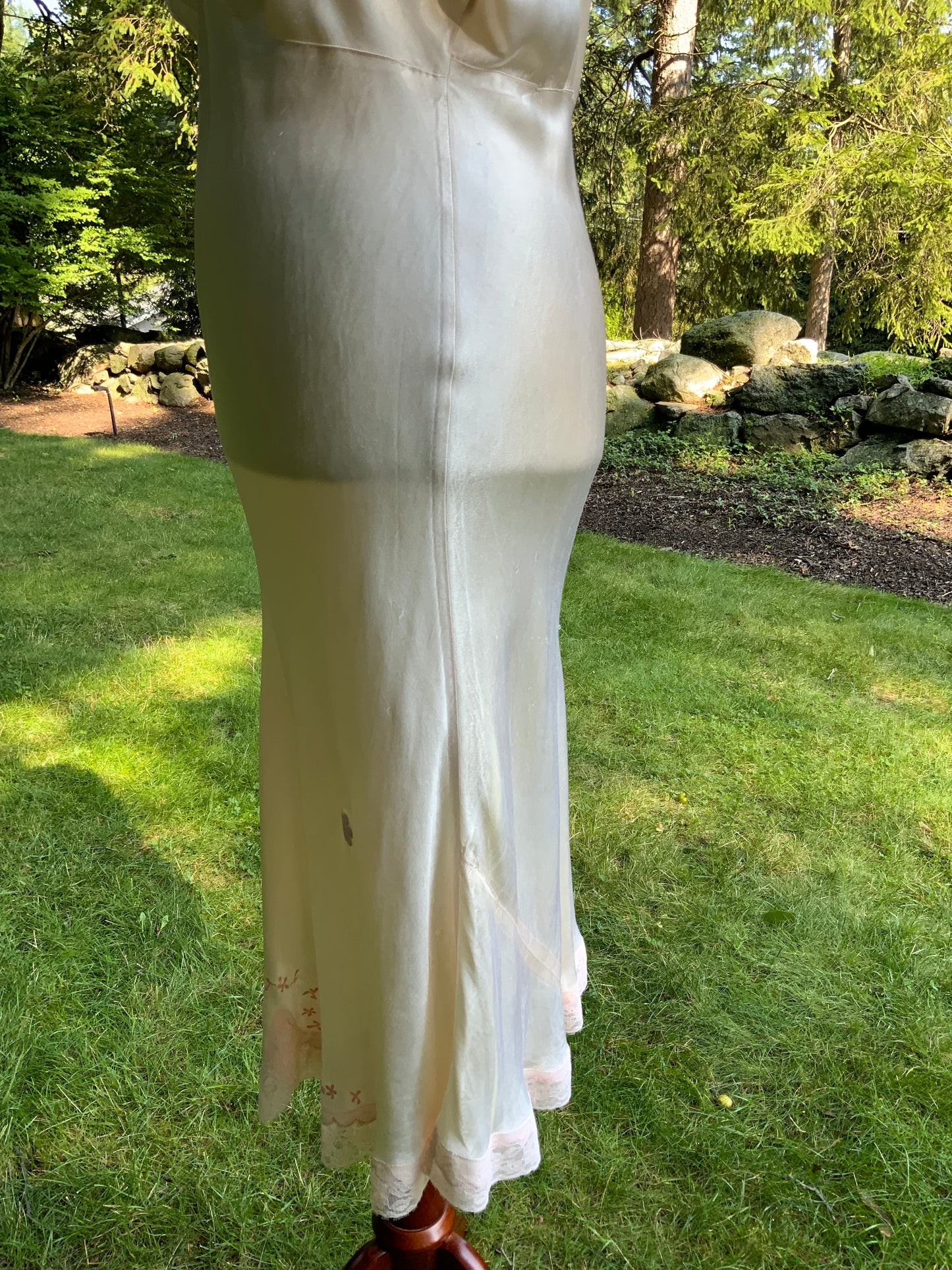 1940s Pink Embroidered Satin Slip Dress. Ivory Lace Lingerie. Romantic Boudoir Gown.40CA