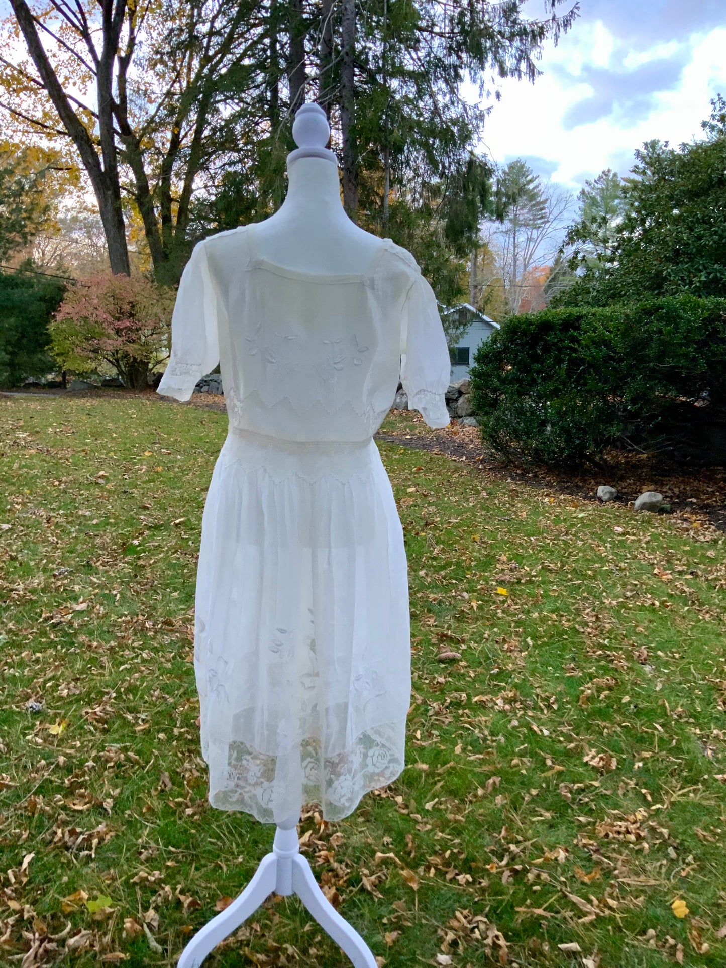 Edwardian Tea Dress in with Handmade Lace & Embroidery | c.1905–1915 - ED30