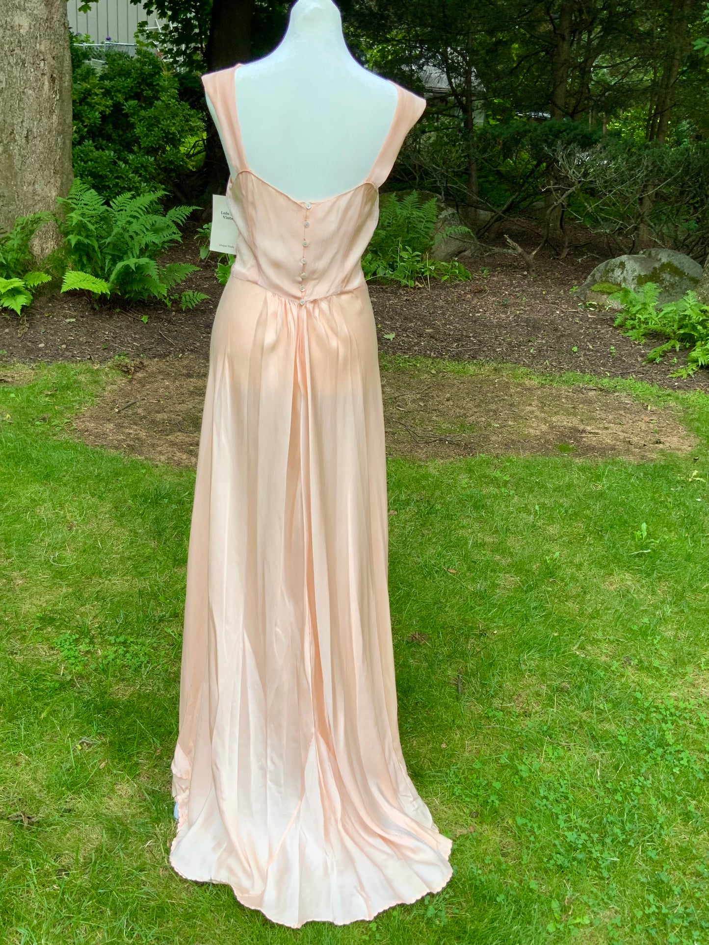 1930s Peach Silk Embroidered Gown with Train. Alternative Vintage Bridal Dress.30CF