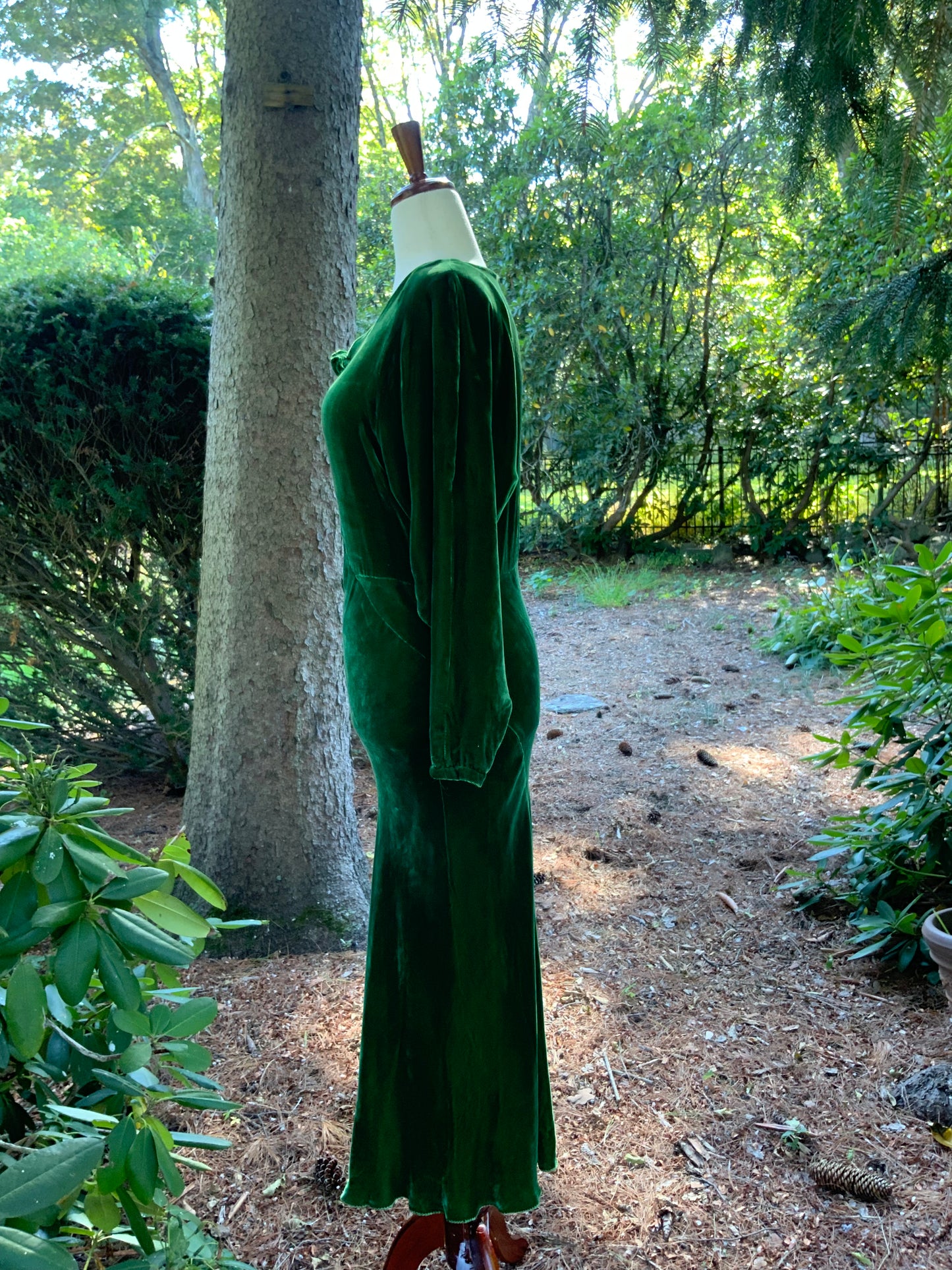 Green Velvet Evening Dress - Late 30s - 30AM