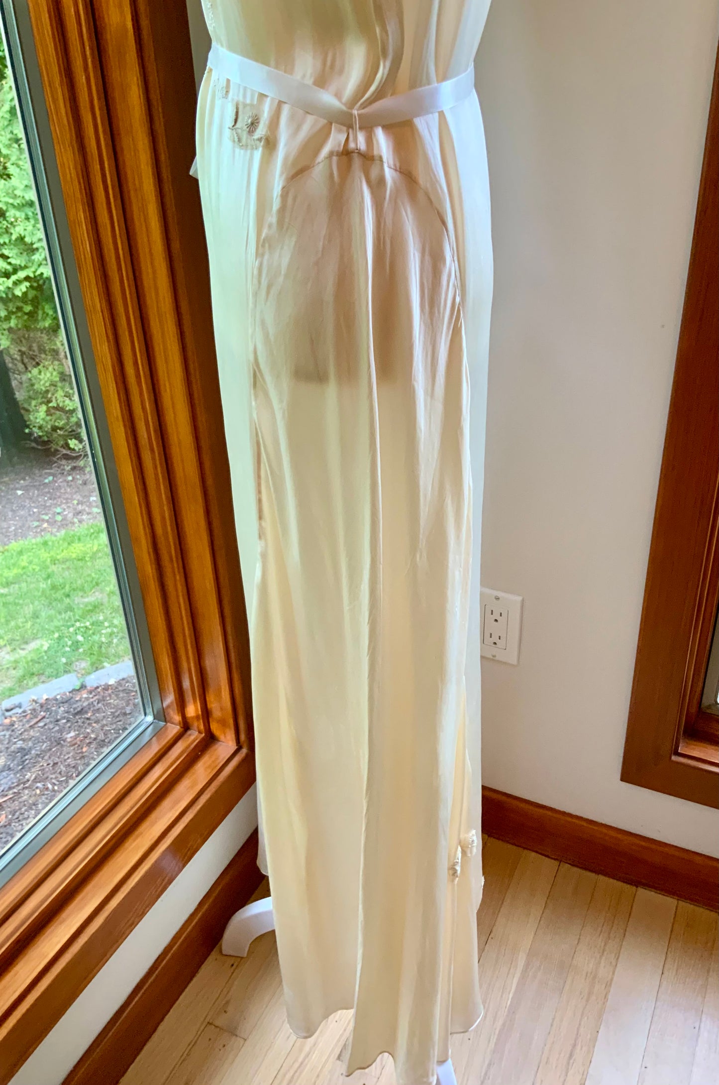 Anita’s Embroidered Pure Silk Nightgown / Slip Dress- 20s - 20R