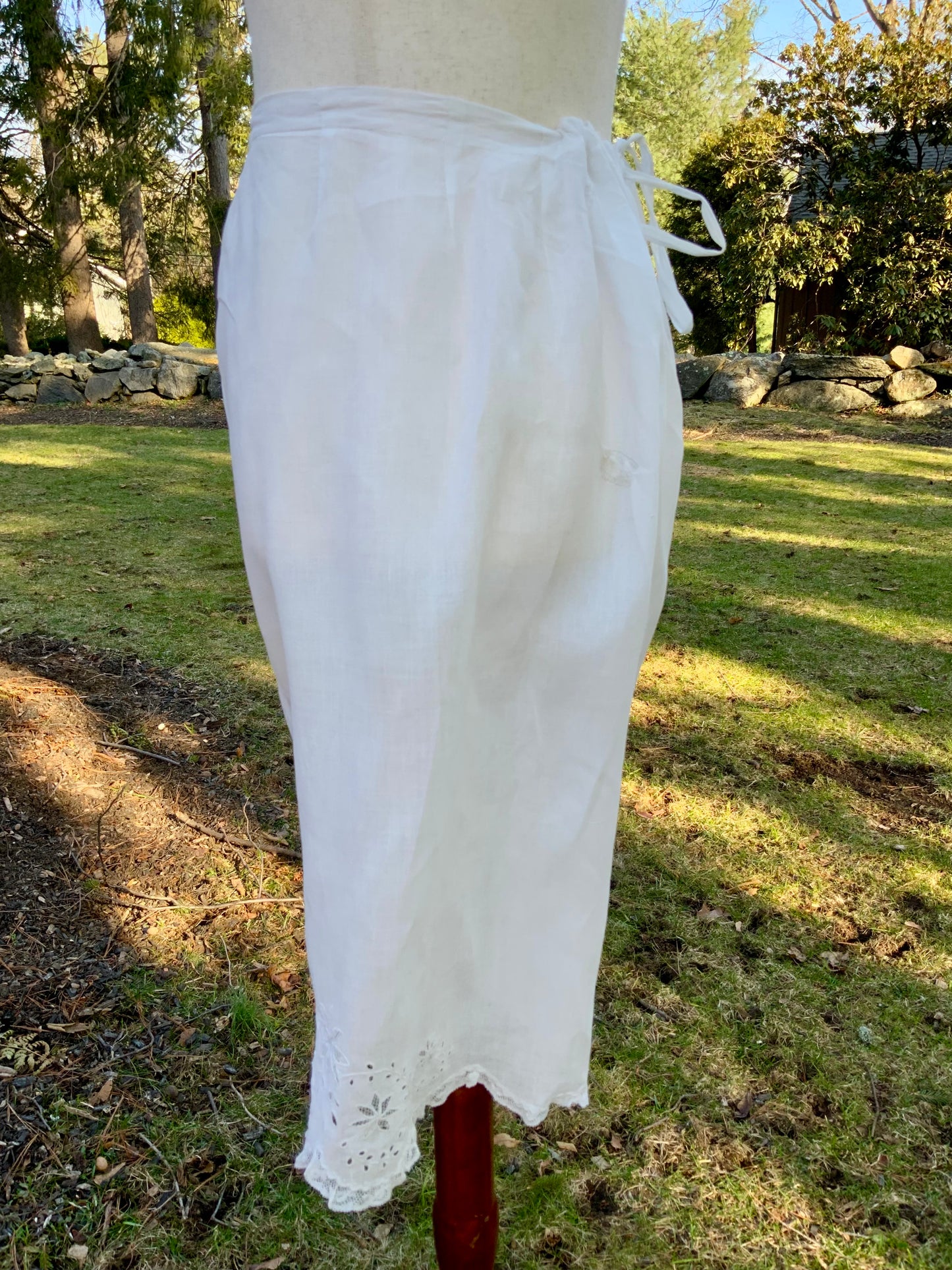 Antique Edwardian Split Drawers Bloomers – White Cotton Lingerie Pants with Hand Embroidery & Lace Hem – Early 1900s-ED71