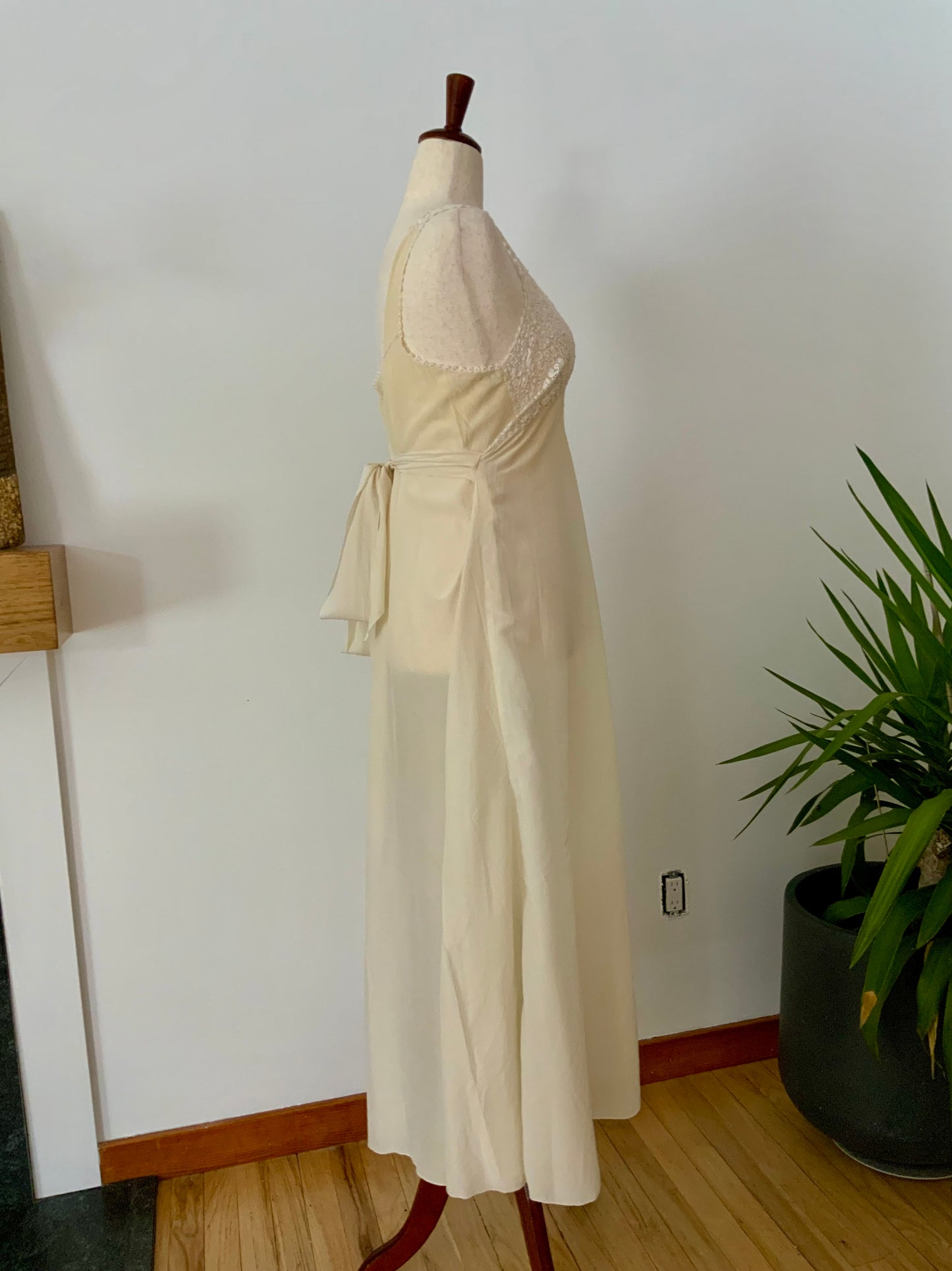 Vintage 1940s Bridal Silk Nightgown / Trousseau Gown / Honeymoon Negligee-40B5
