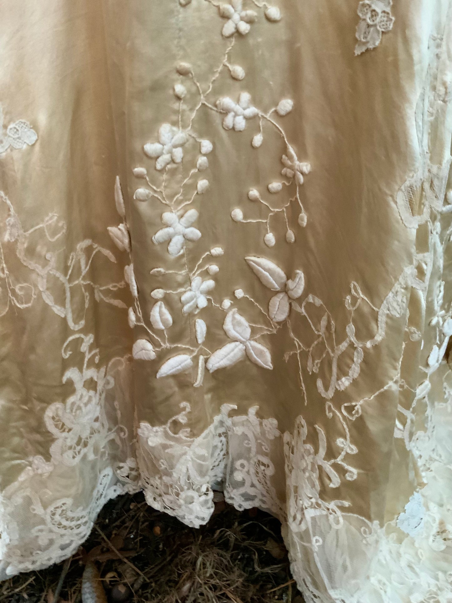 Victorian Silk Wedding Gown - 1890 - VI8