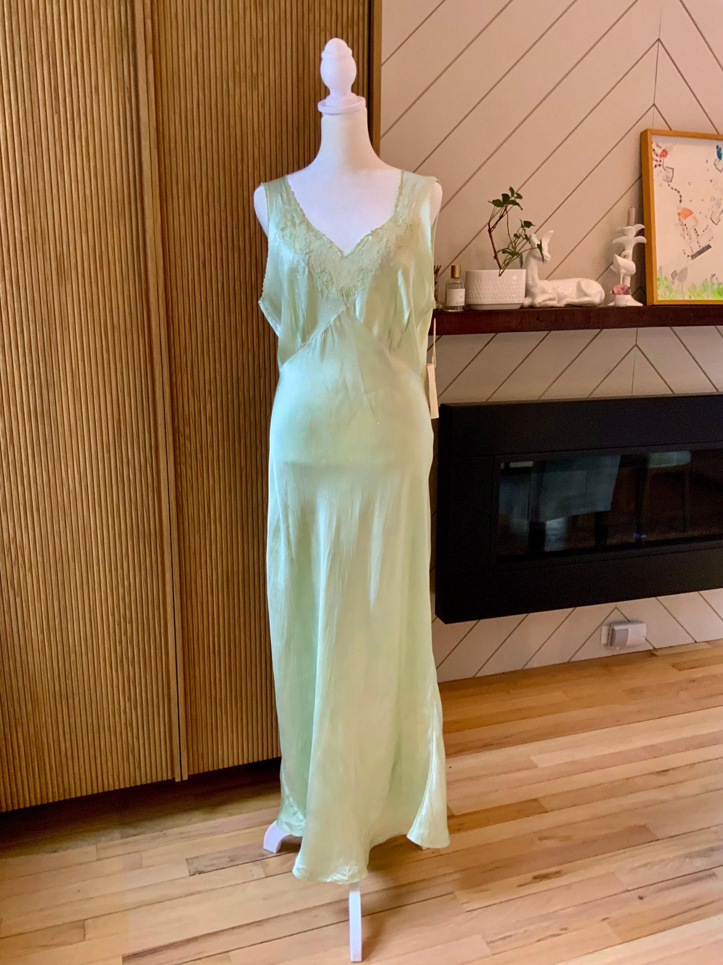 1930s Silk Satin Bias Cut Gown – Hand Dyed Celadon Mint – Vintage Lace Evening Slip Dress
40U