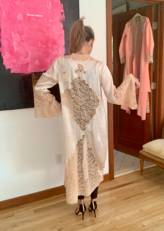 1930s Pure Silk & Lace Robe – Ivory Antique Peignoir with Hand – Luxury Vintage - 30AR