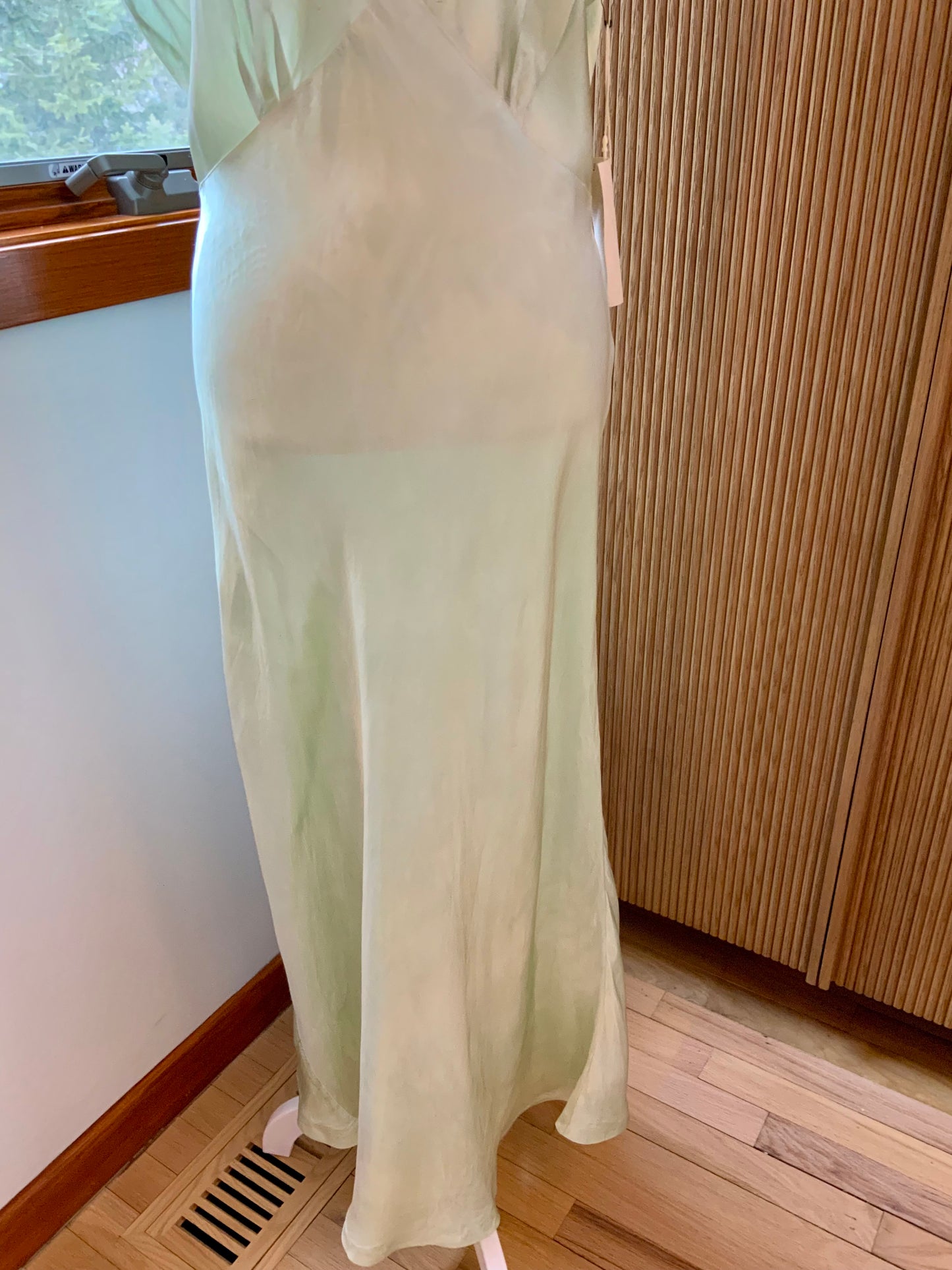 1930s Silk Satin Bias Cut Gown – Hand Dyed Celadon Mint – Vintage Lace Evening Slip Dress
40U