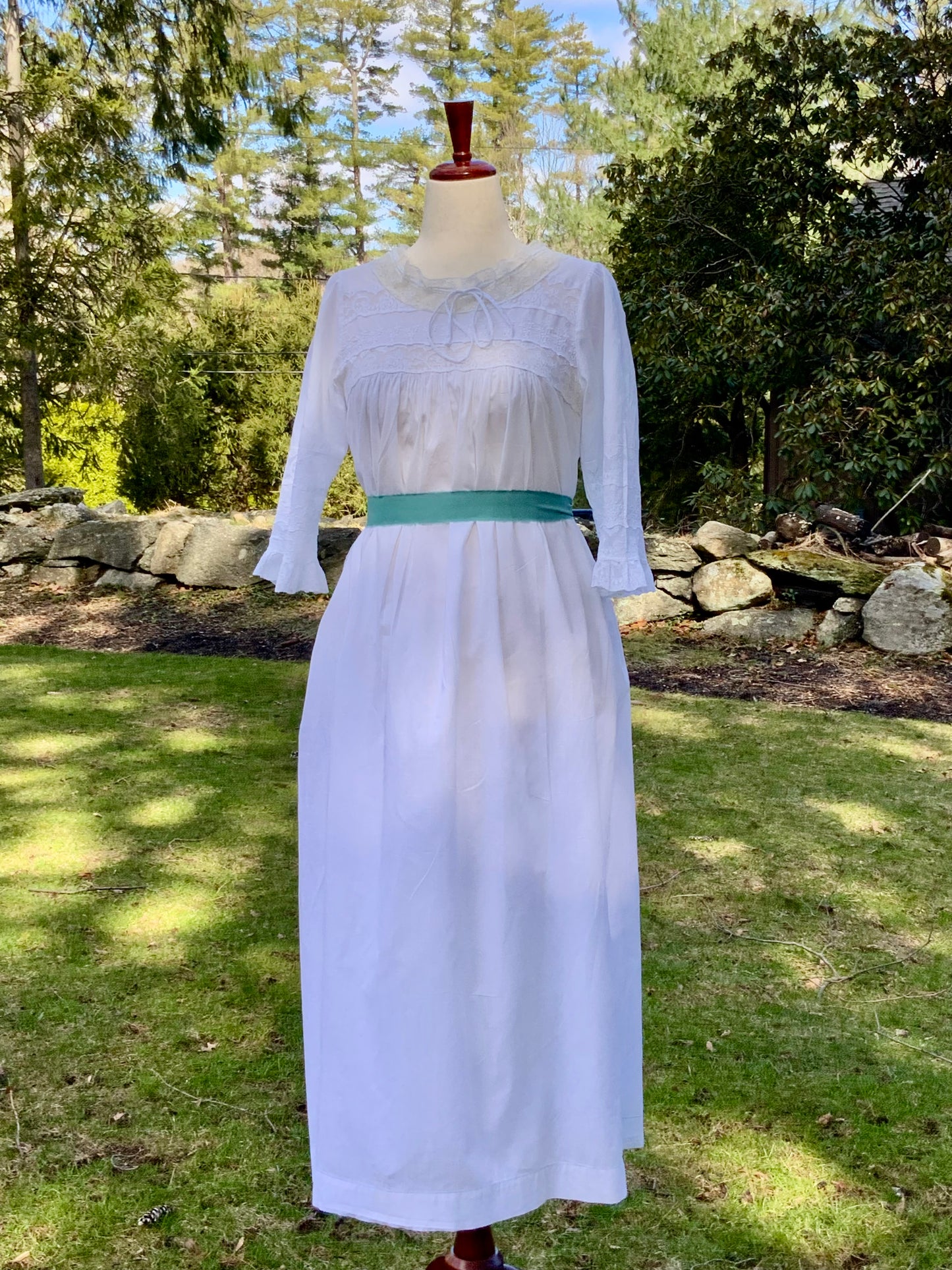 Vintage 1970s Christian Dior Lingerie White Cotton Lace Nightgown Dress | Romantic Edwardian Revival-70Z