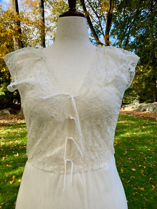 Lace & Pleated Chiffon Nightgown – Ethereal Old Hollywood Lingerie Dress- 40s - 40B3