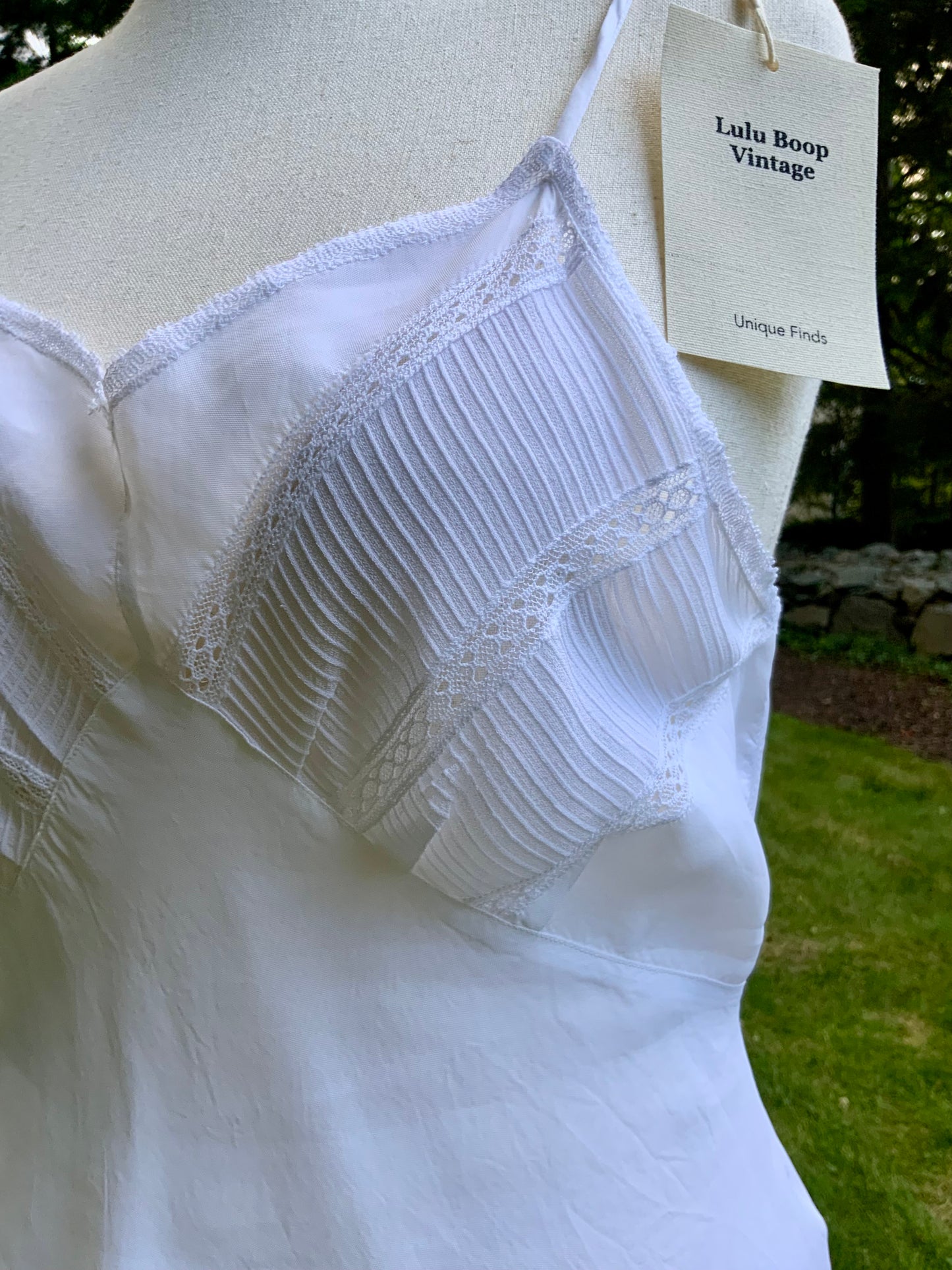 1940s White Slip Dress. Pleated Lace Bodice. Bias Cut. Double Flounce Hem
-30CP