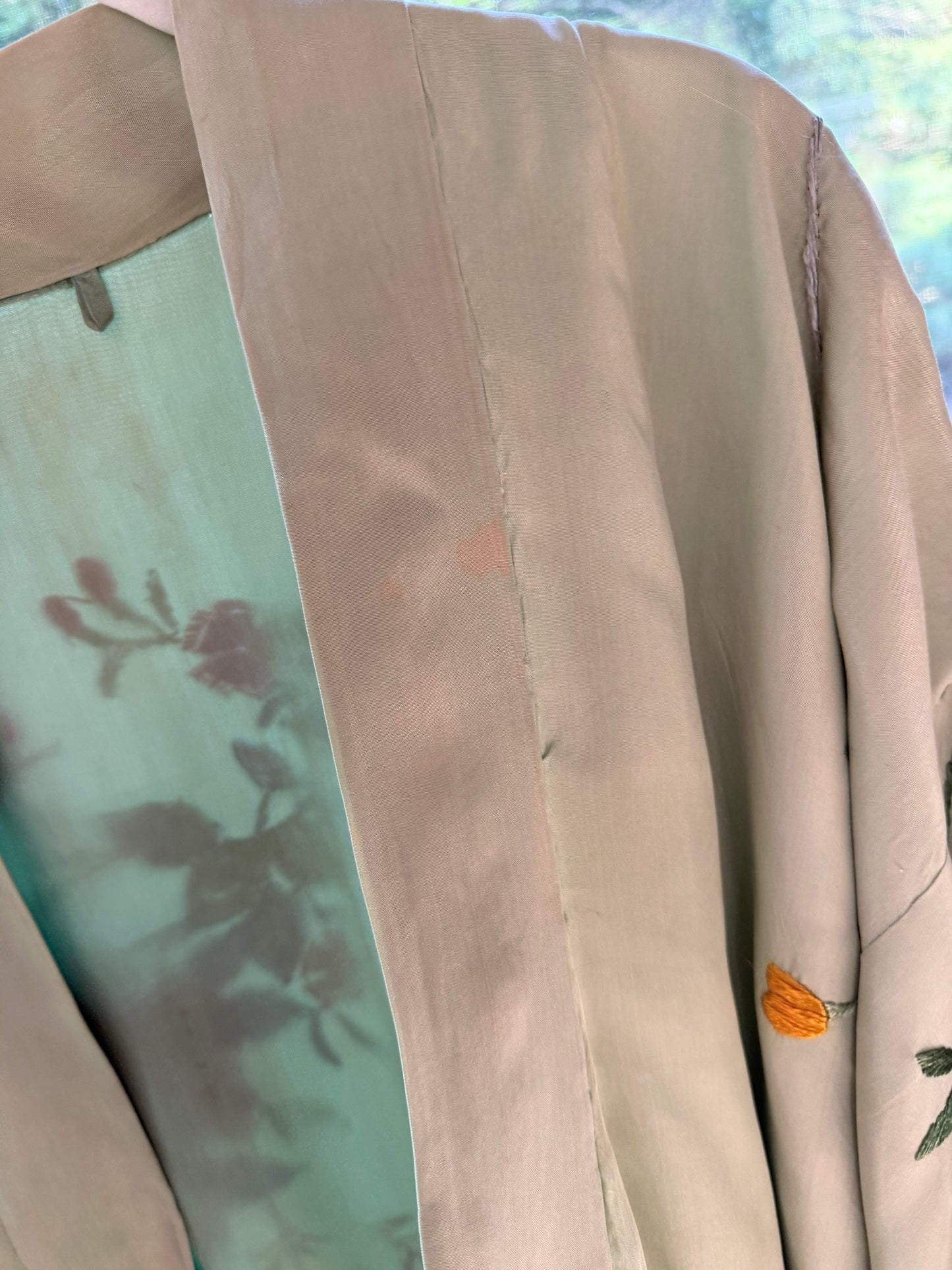 Vintage Japanese Silk Embroidered Kimono | Celadon Green Floral Robe
-40CD