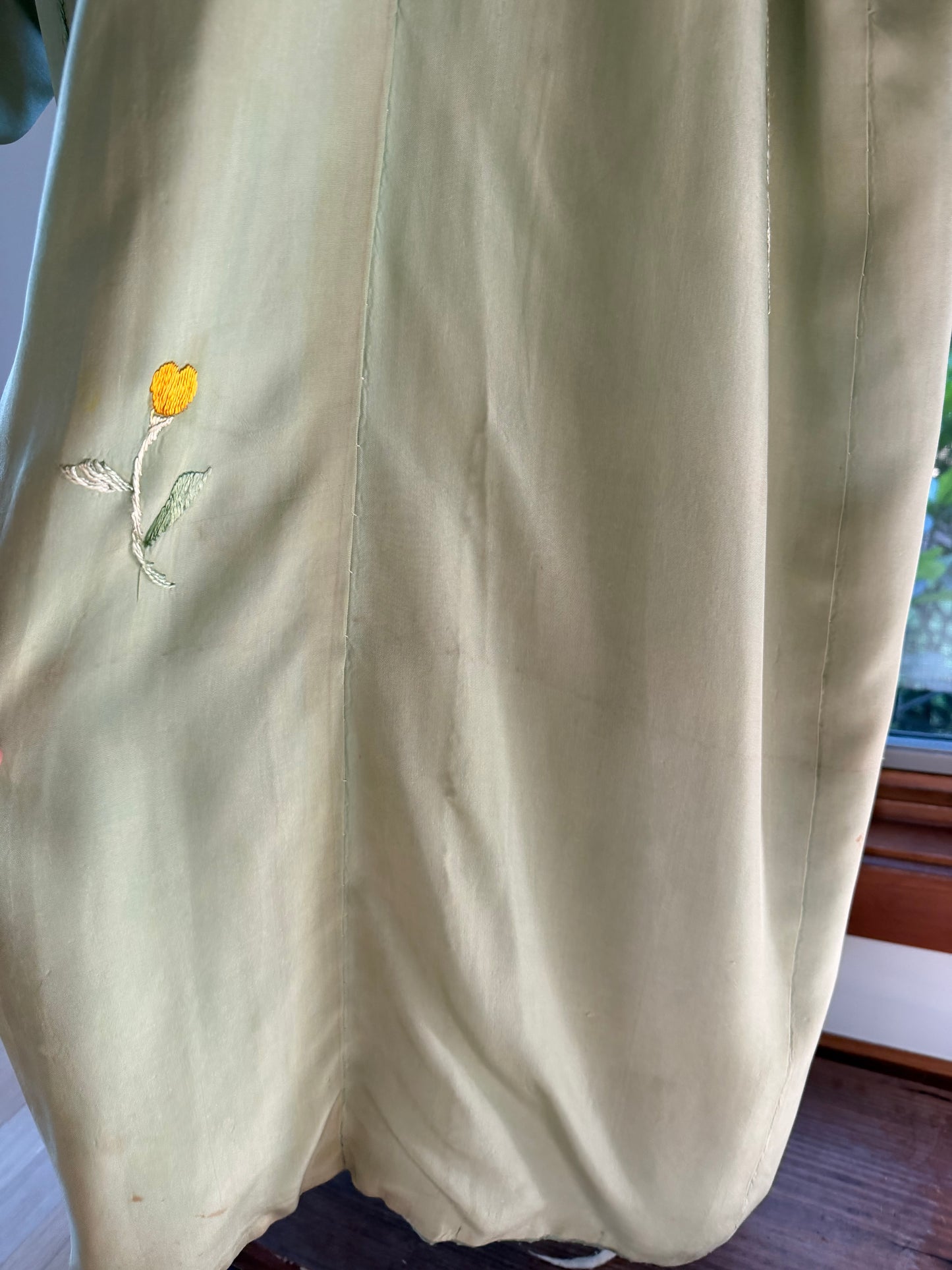 Vintage Japanese Silk Embroidered Kimono | Celadon Green Floral Robe
-40CD
