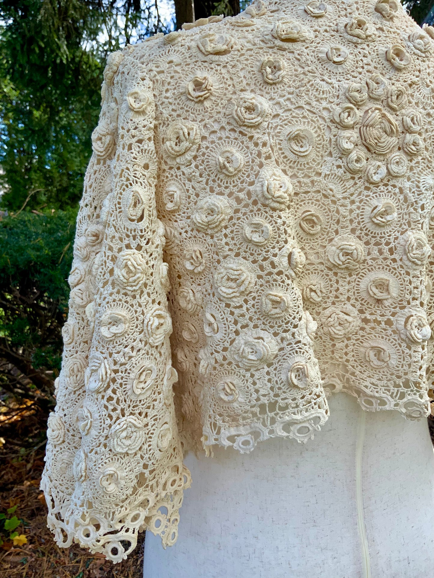 1930s–40s Hand-Crocheted Irish Lace Jacket — Antique Ivory Floral Jaclet-30AW