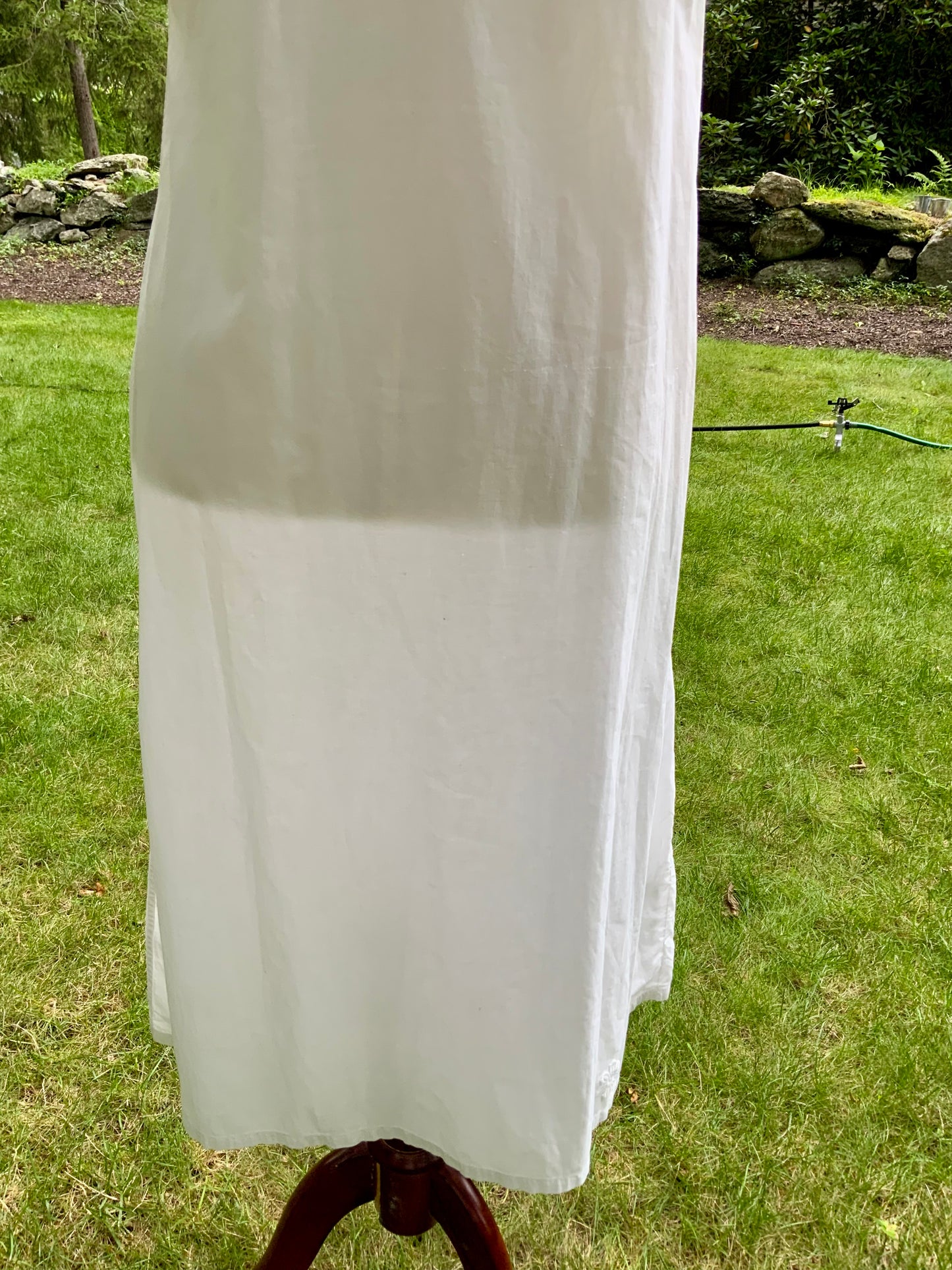 Late Edwardian White Cotton Nightgown. Antique Embroidered Cutwork Dress. Circa 1910s.ED100