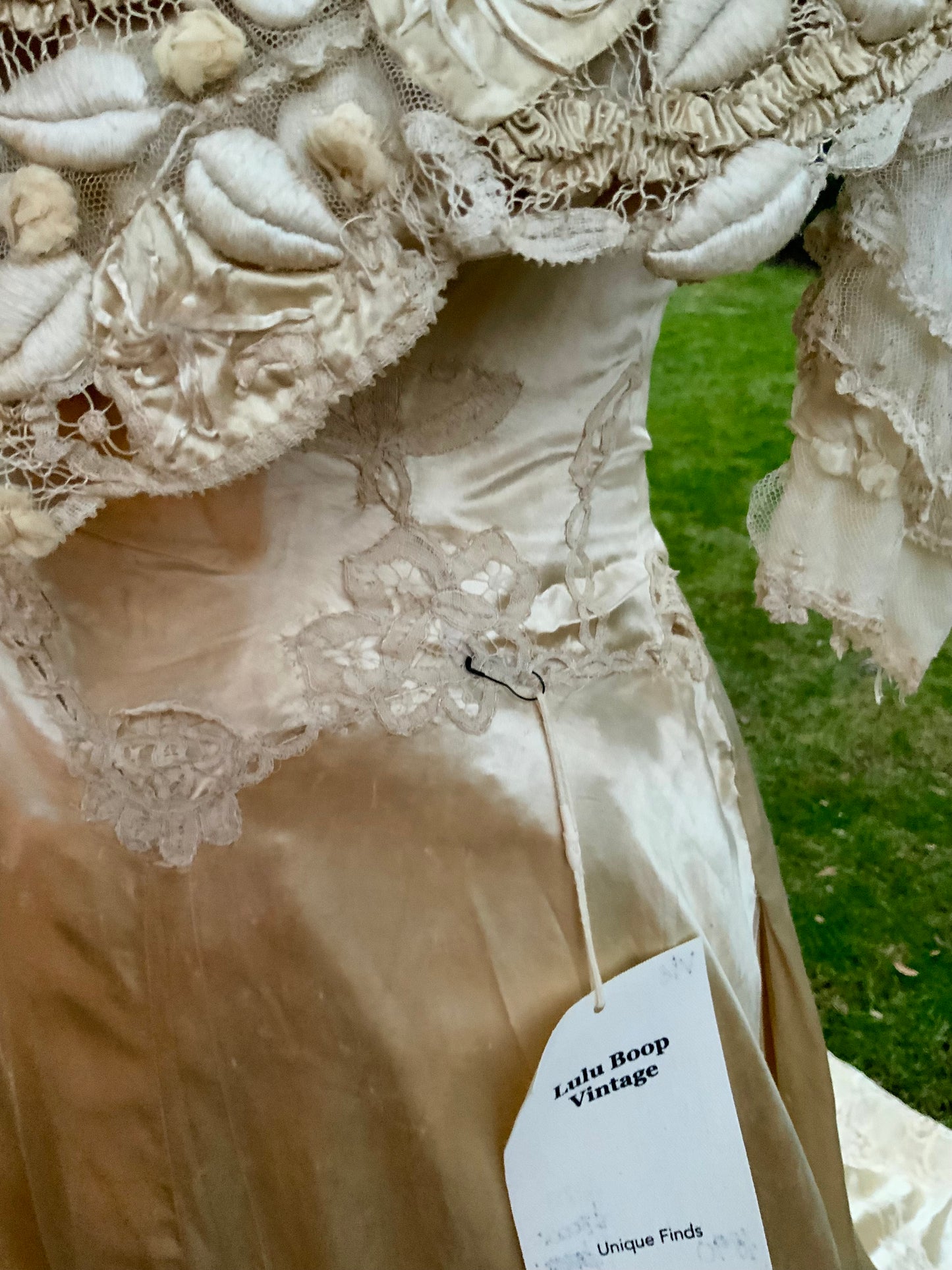 Victorian Silk Wedding Gown - 1890 - VI8